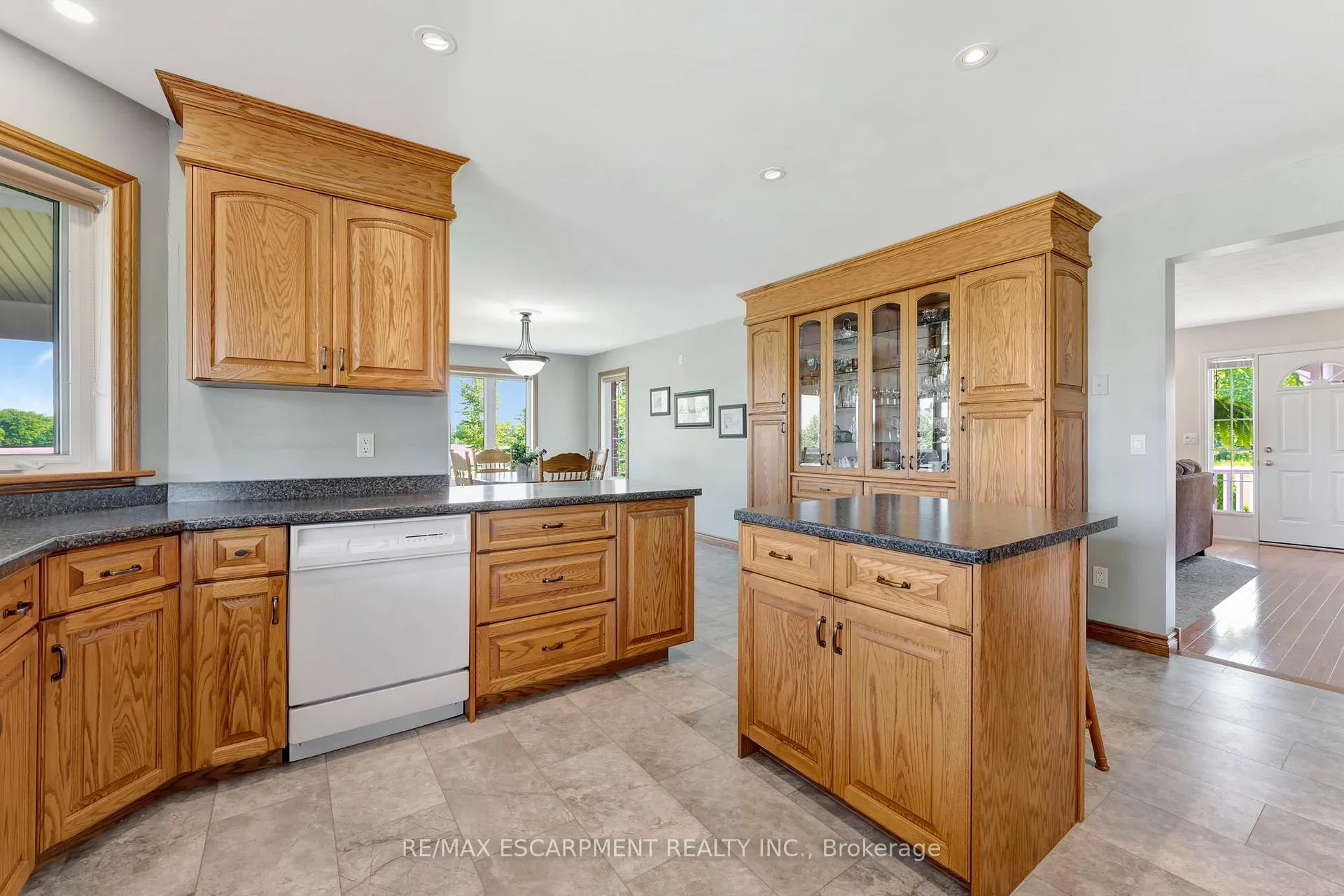 Photo 14 of 533 Marshall Road, Haldimand, Dunnville — HOMEH