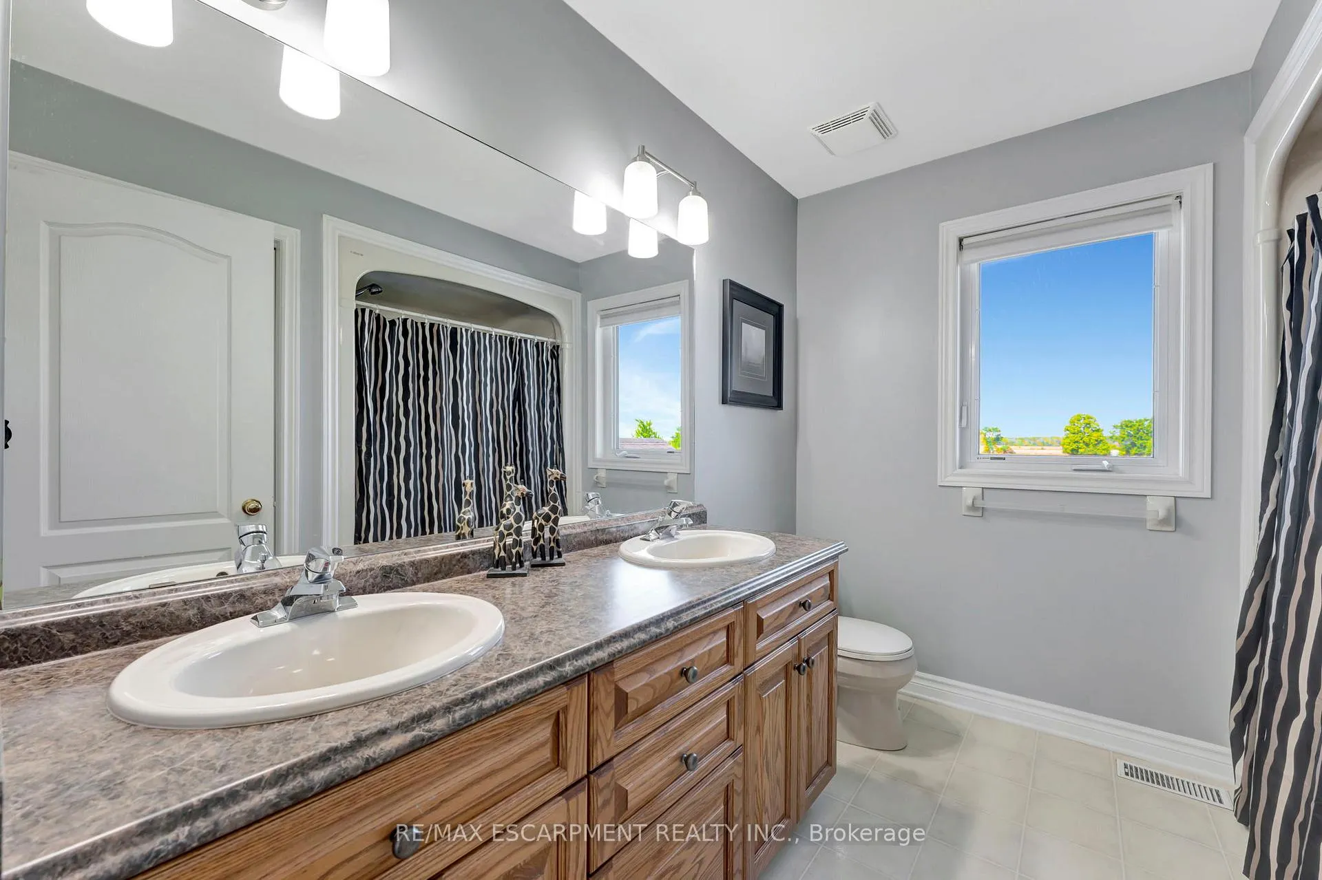 Photo 25 of 533 Marshall Road, Haldimand, Dunnville — HOMEH