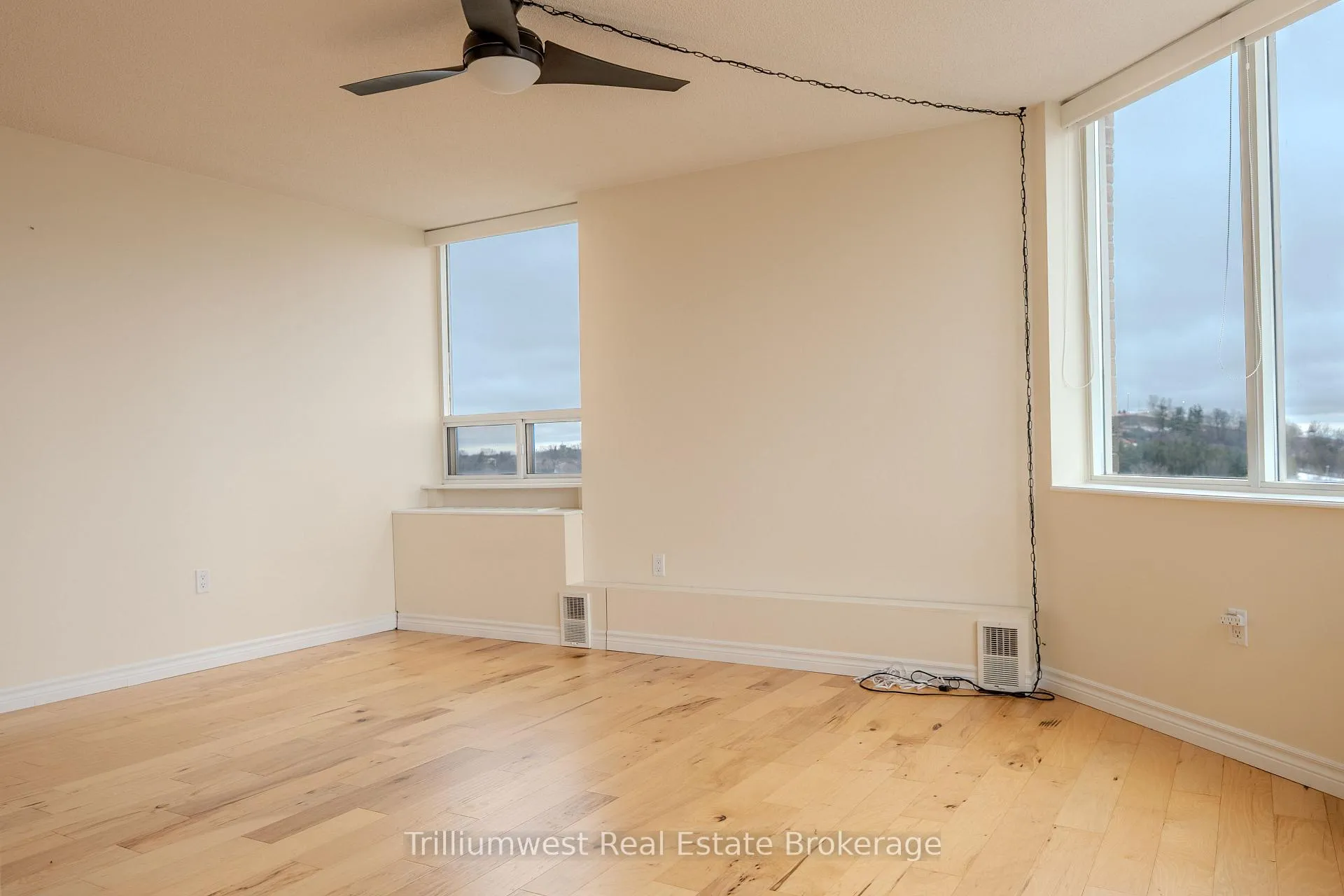 Photo 5 of Unit 1109, 3227 King Street, Kitchener, Centreville Chicopee — HOMEH