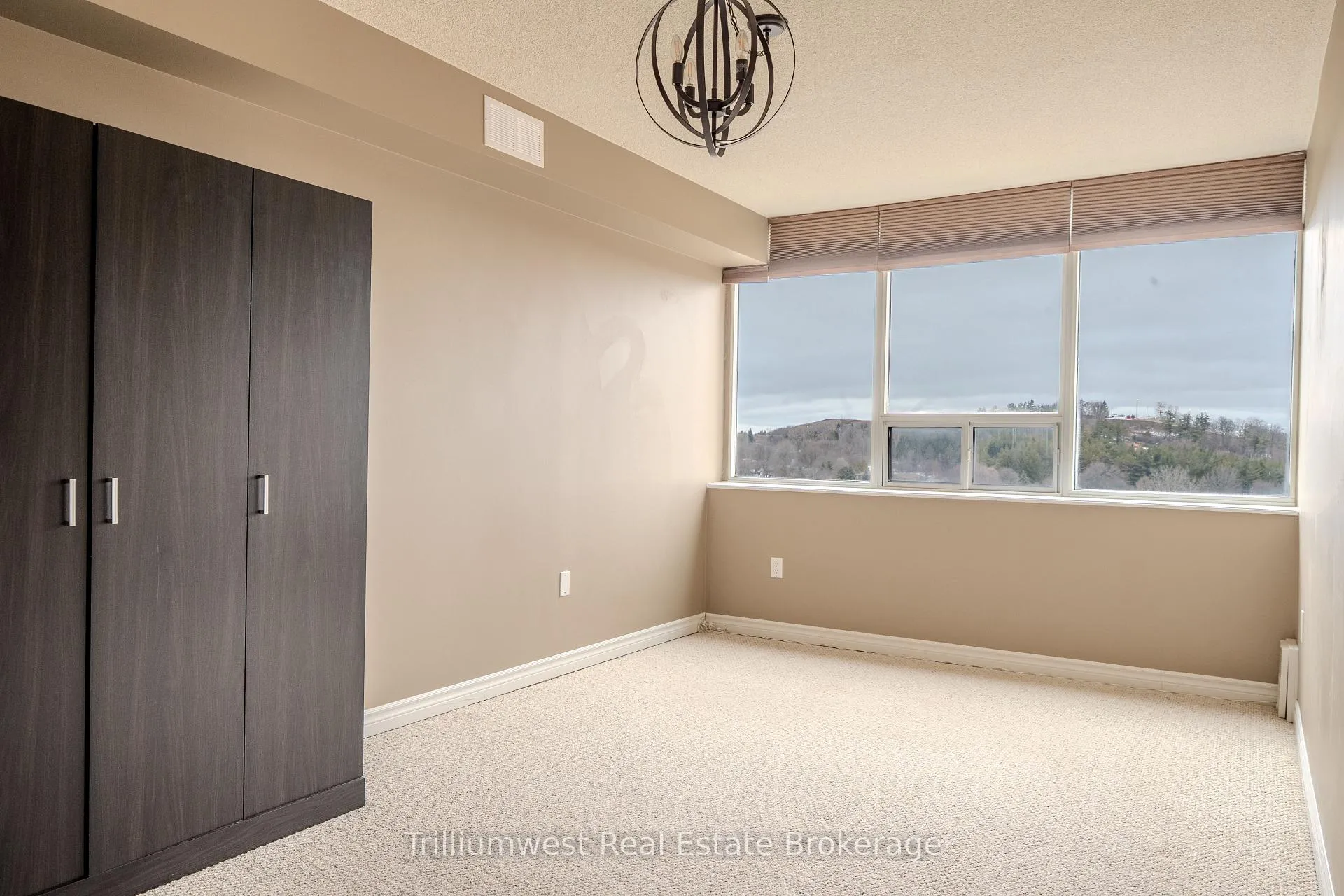 Photo 14 of Unit 1109, 3227 King Street, Kitchener, Centreville Chicopee — HOMEH