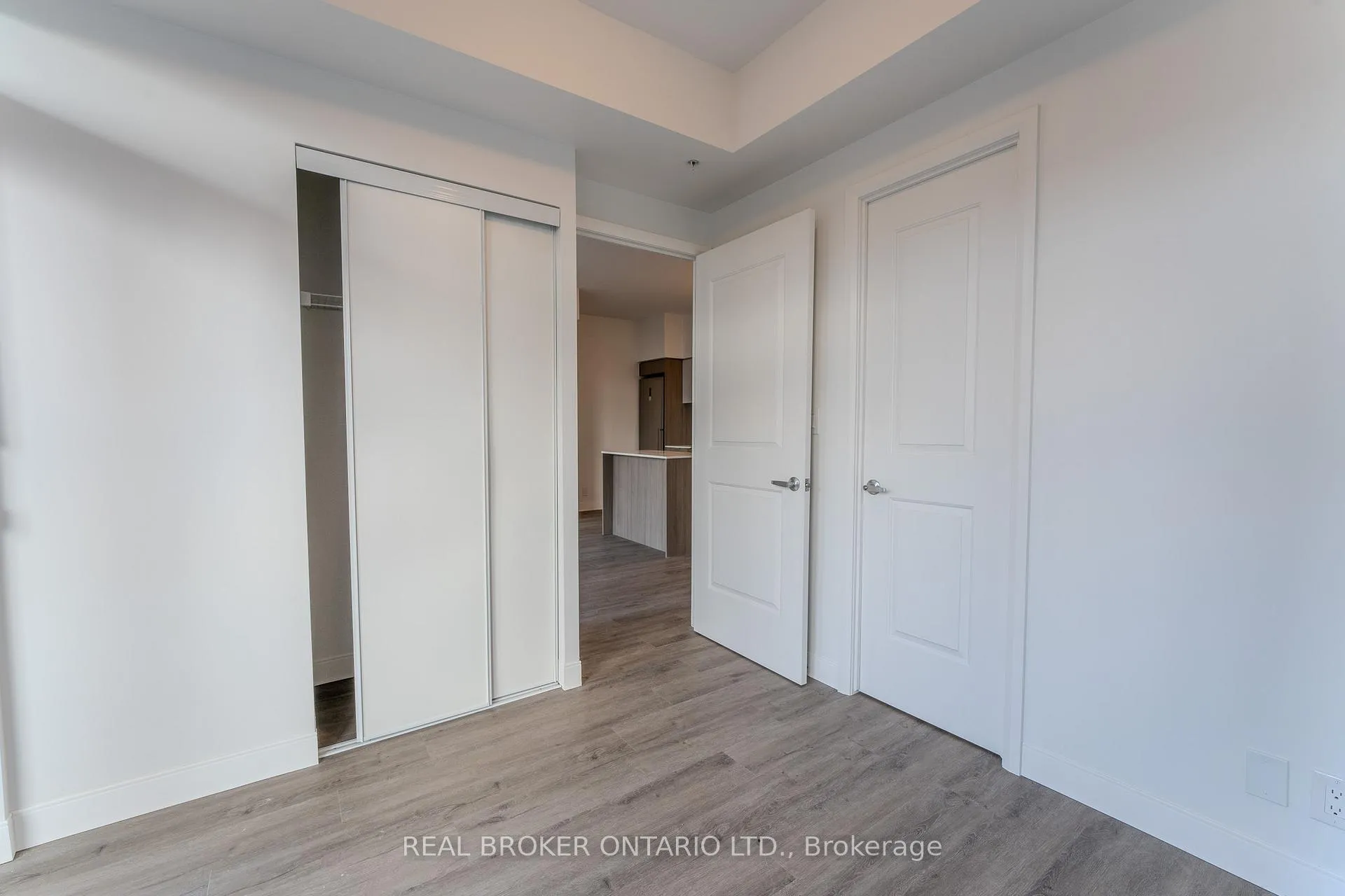 Photo 7 of Unit 907, 8 Hughson Street N, Hamilton, Beasley — HOMEH