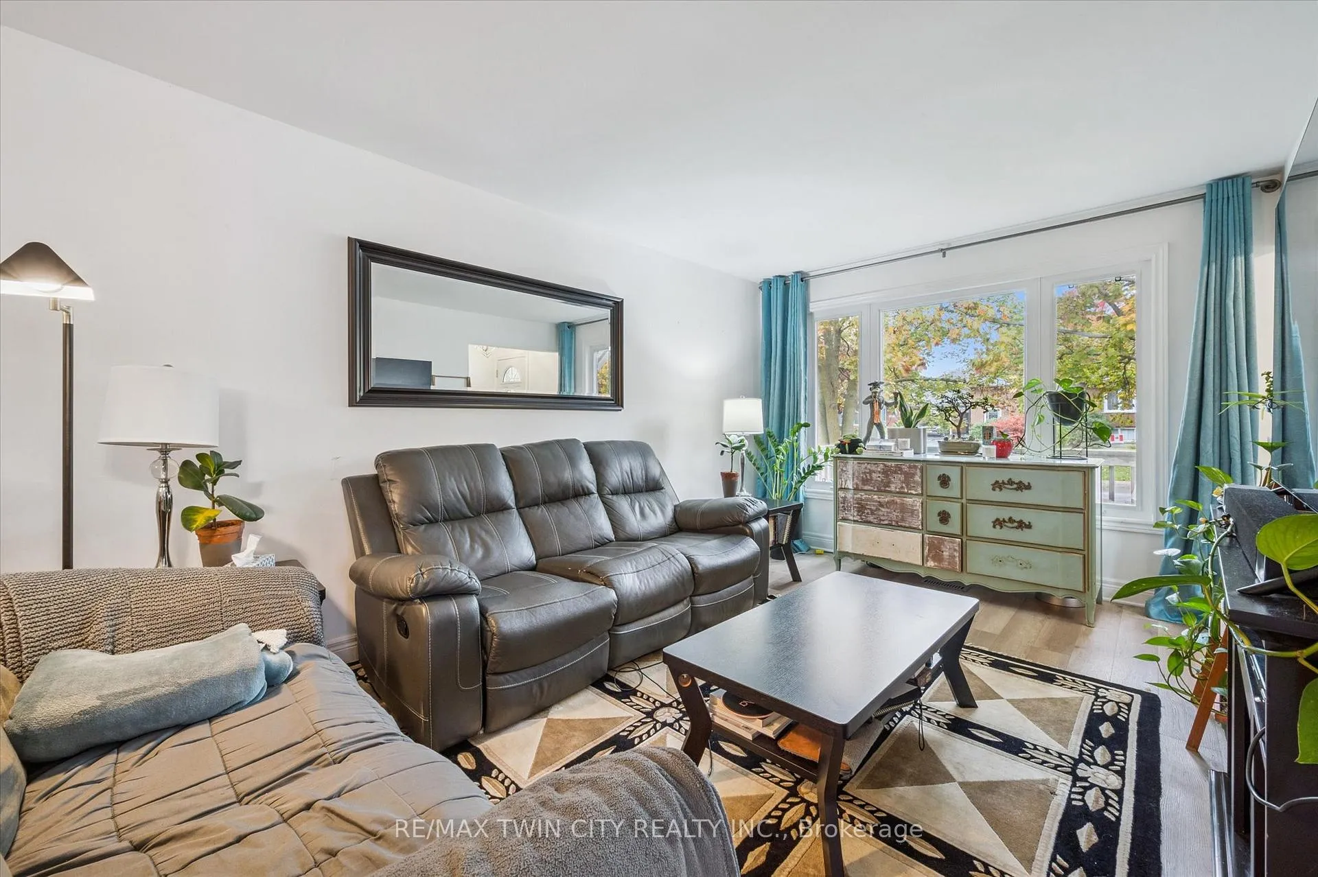 Photo 5 of 26 Nora Court, Cambridge — HOMEH