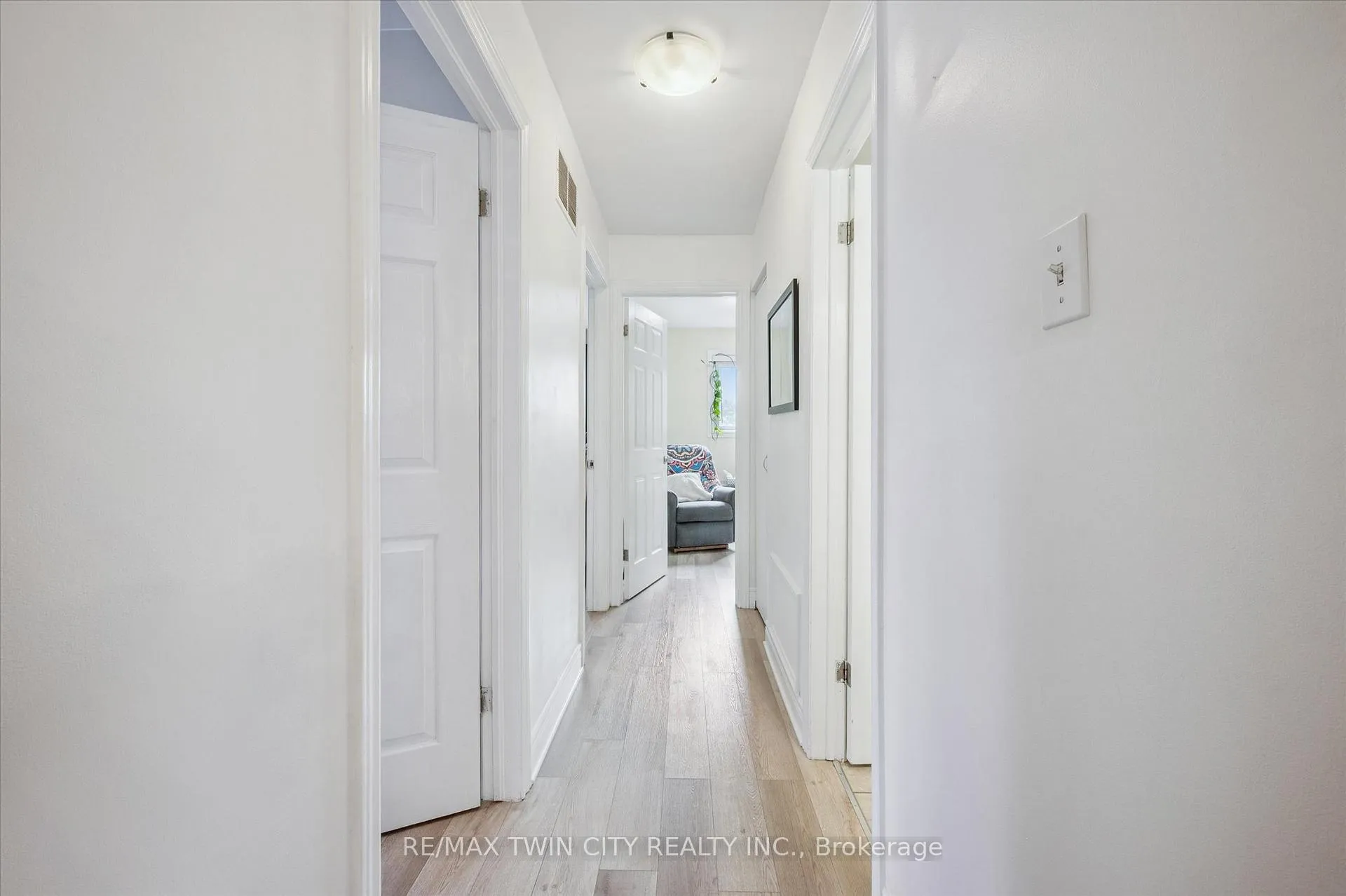 Photo 10 of 26 Nora Court, Cambridge — HOMEH