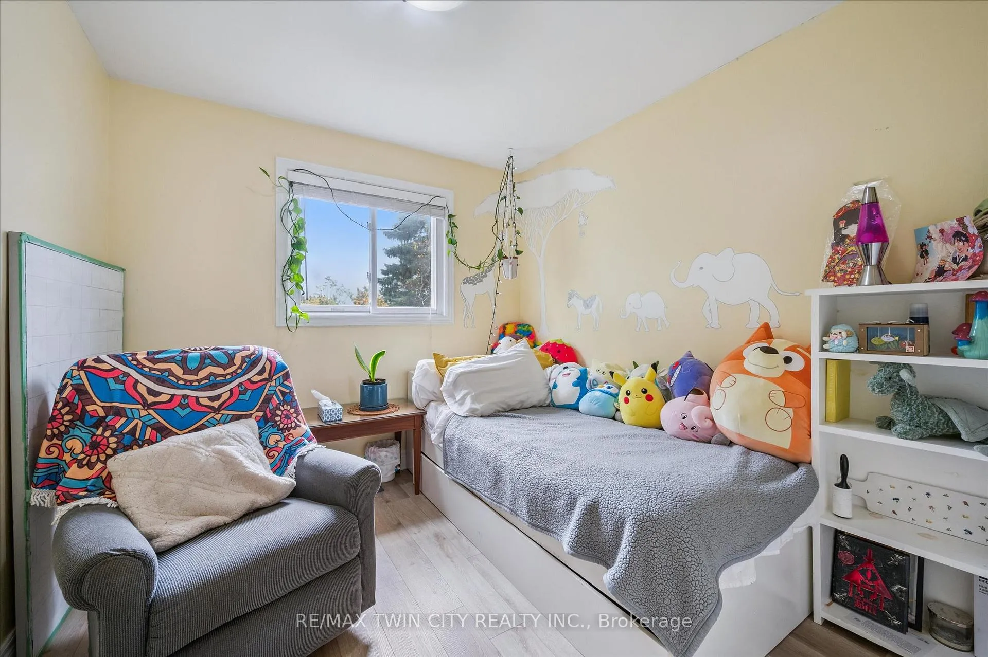 Photo 13 of 26 Nora Court, Cambridge — HOMEH