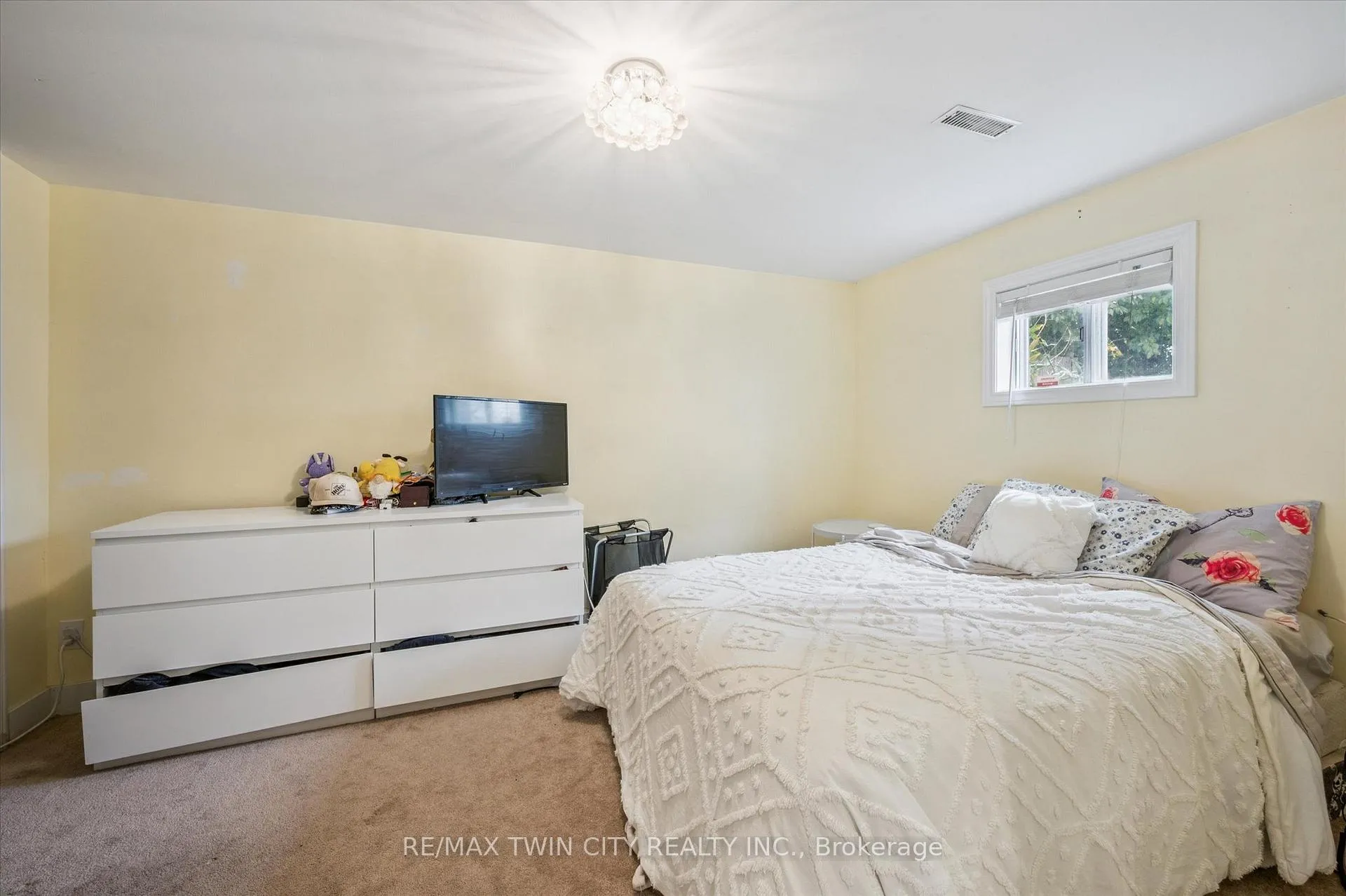 Photo 18 of 26 Nora Court, Cambridge — HOMEH