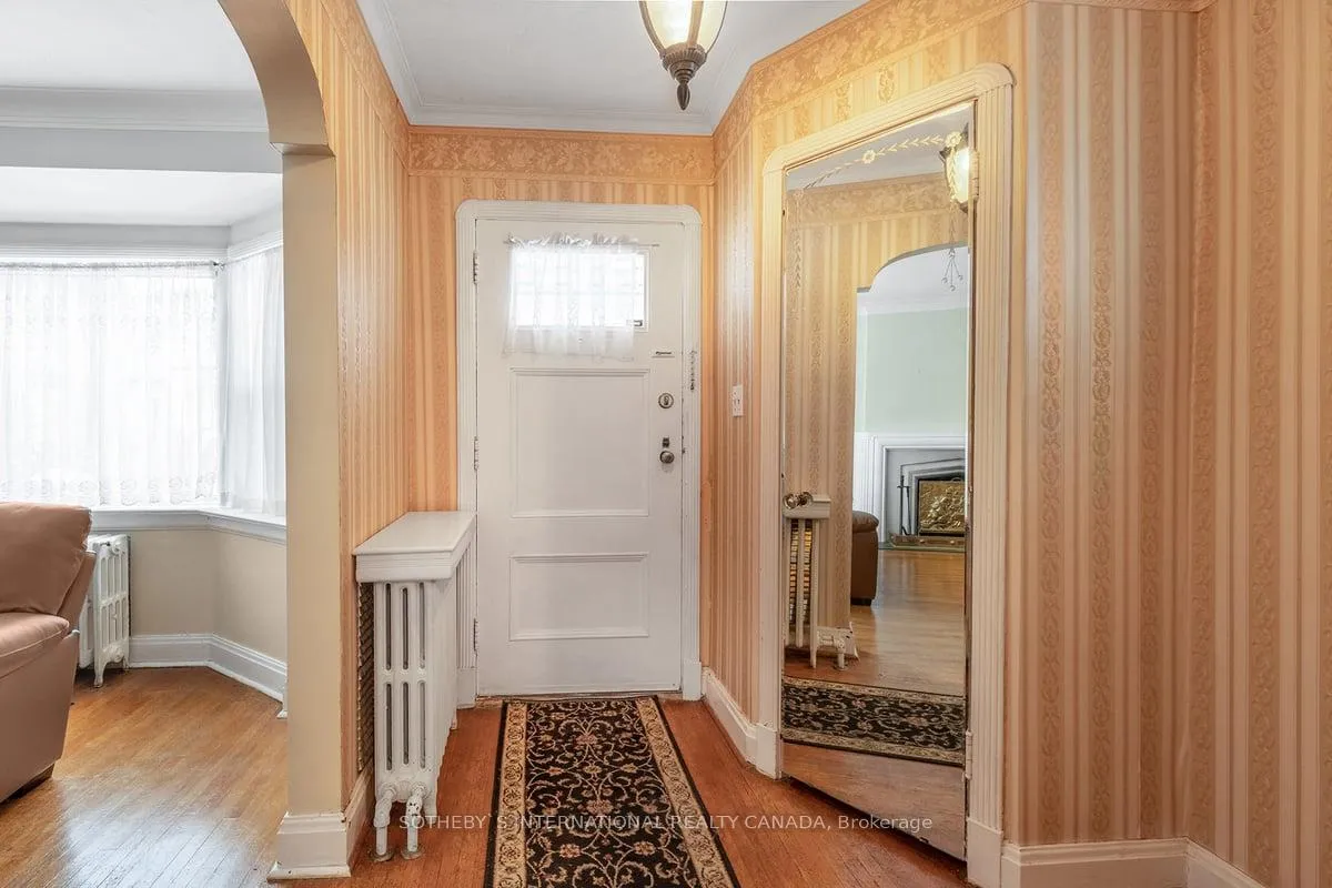 Photo 2 of 177 Joicey Boulevard, Toronto, Bedford Park-Nortown — HOMEH