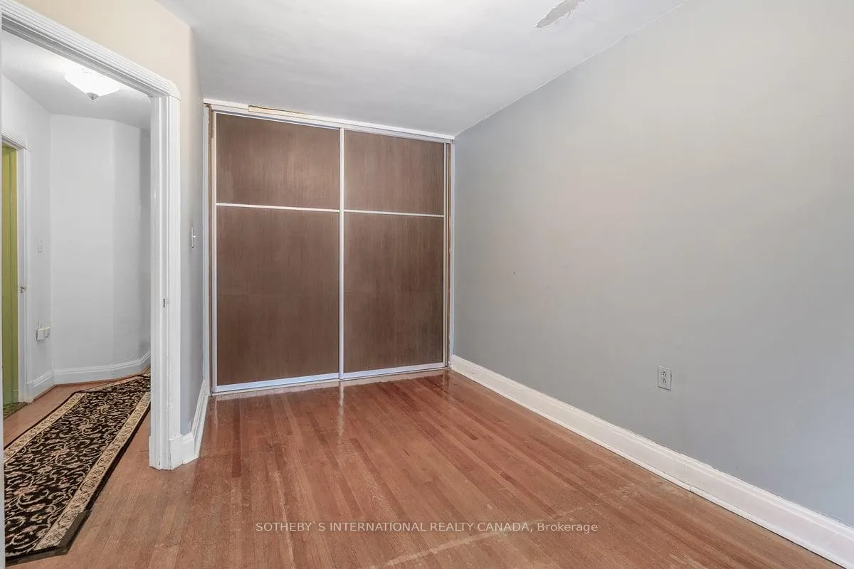 Photo 9 of 177 Joicey Boulevard, Toronto, Bedford Park-Nortown — HOMEH