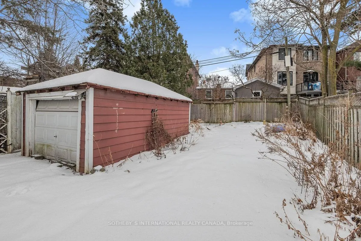 Photo 14 of 177 Joicey Boulevard, Toronto, Bedford Park-Nortown — HOMEH