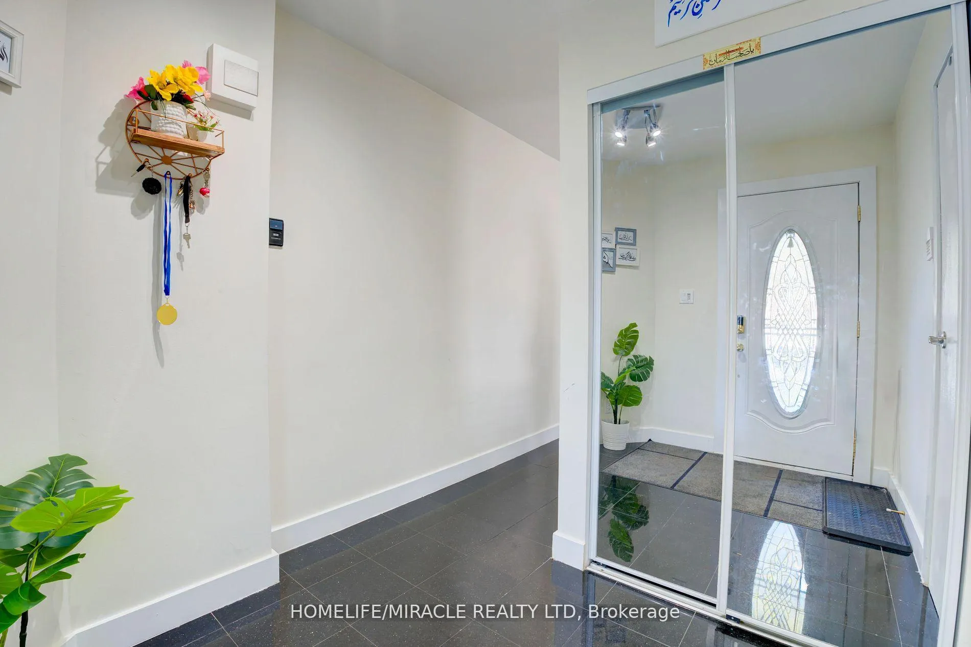 Photo 6 of 41 Fieldview Crescent, Whitby, Blue Grass Meadows — HOMEH