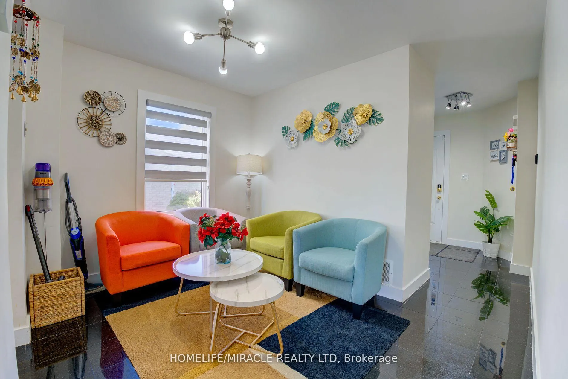 Photo 9 of 41 Fieldview Crescent, Whitby, Blue Grass Meadows — HOMEH