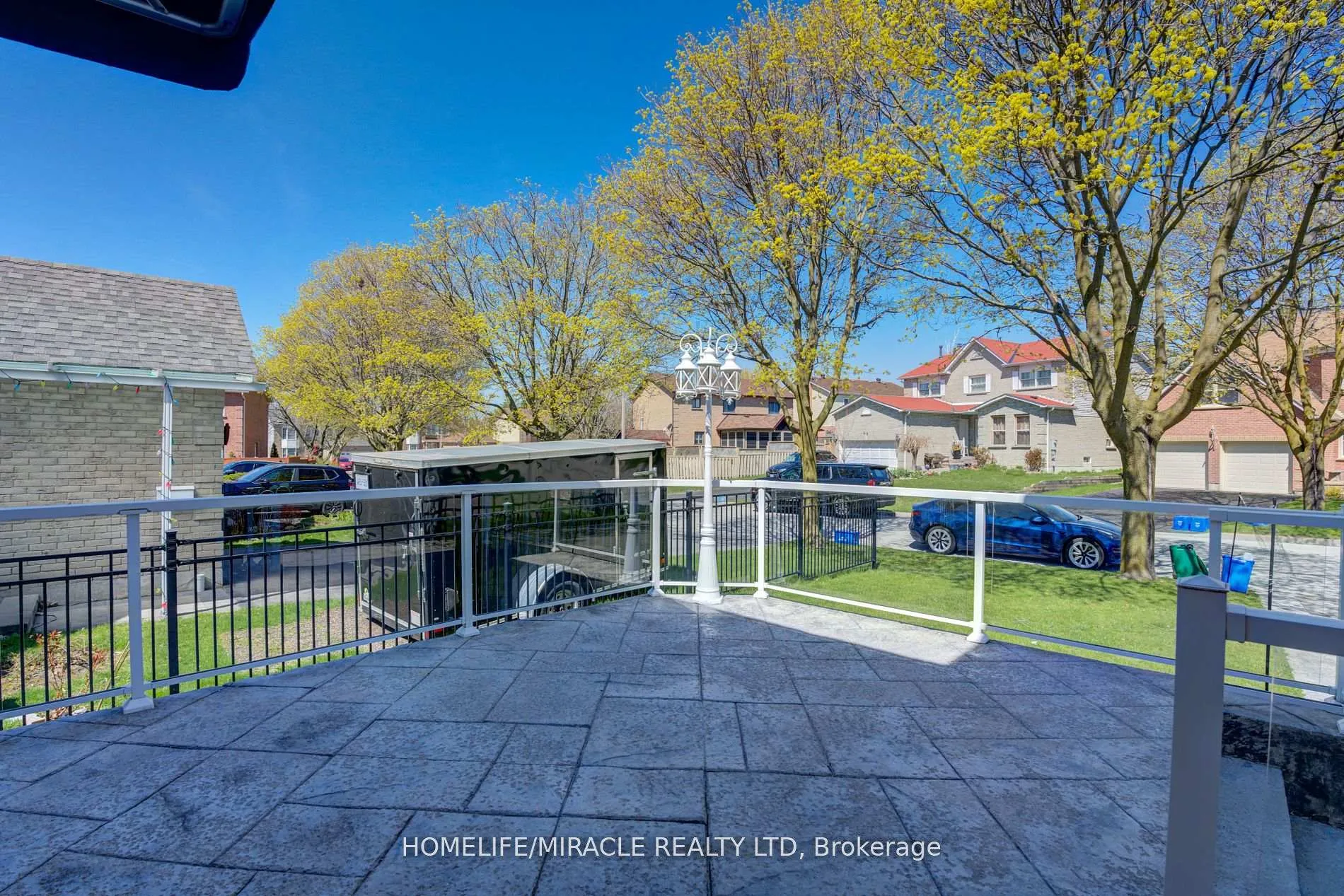 Photo 39 of 41 Fieldview Crescent, Whitby, Blue Grass Meadows — HOMEH