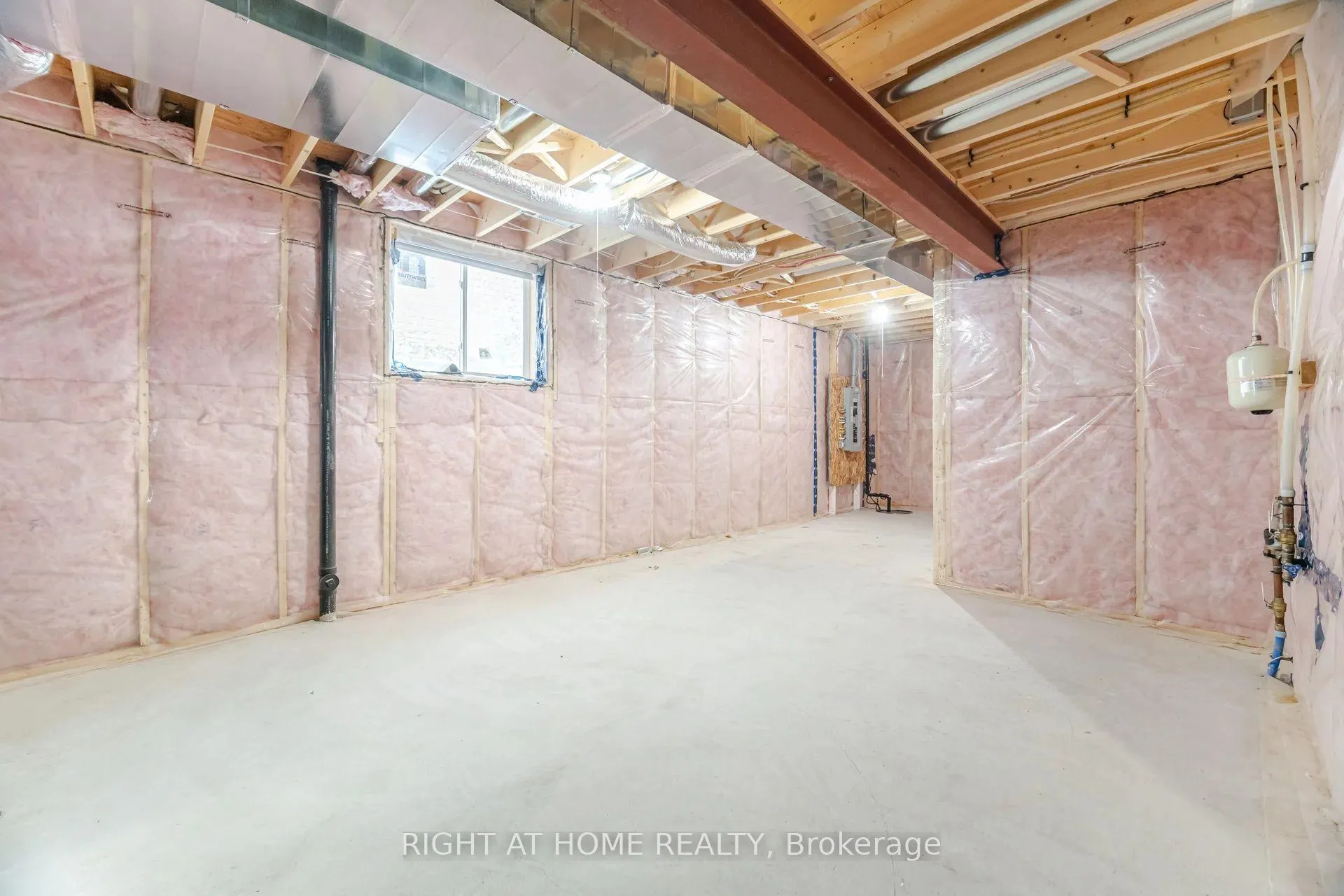 Photo 47 of 101 Sass Crescent, Brant, Paris — HOMEH