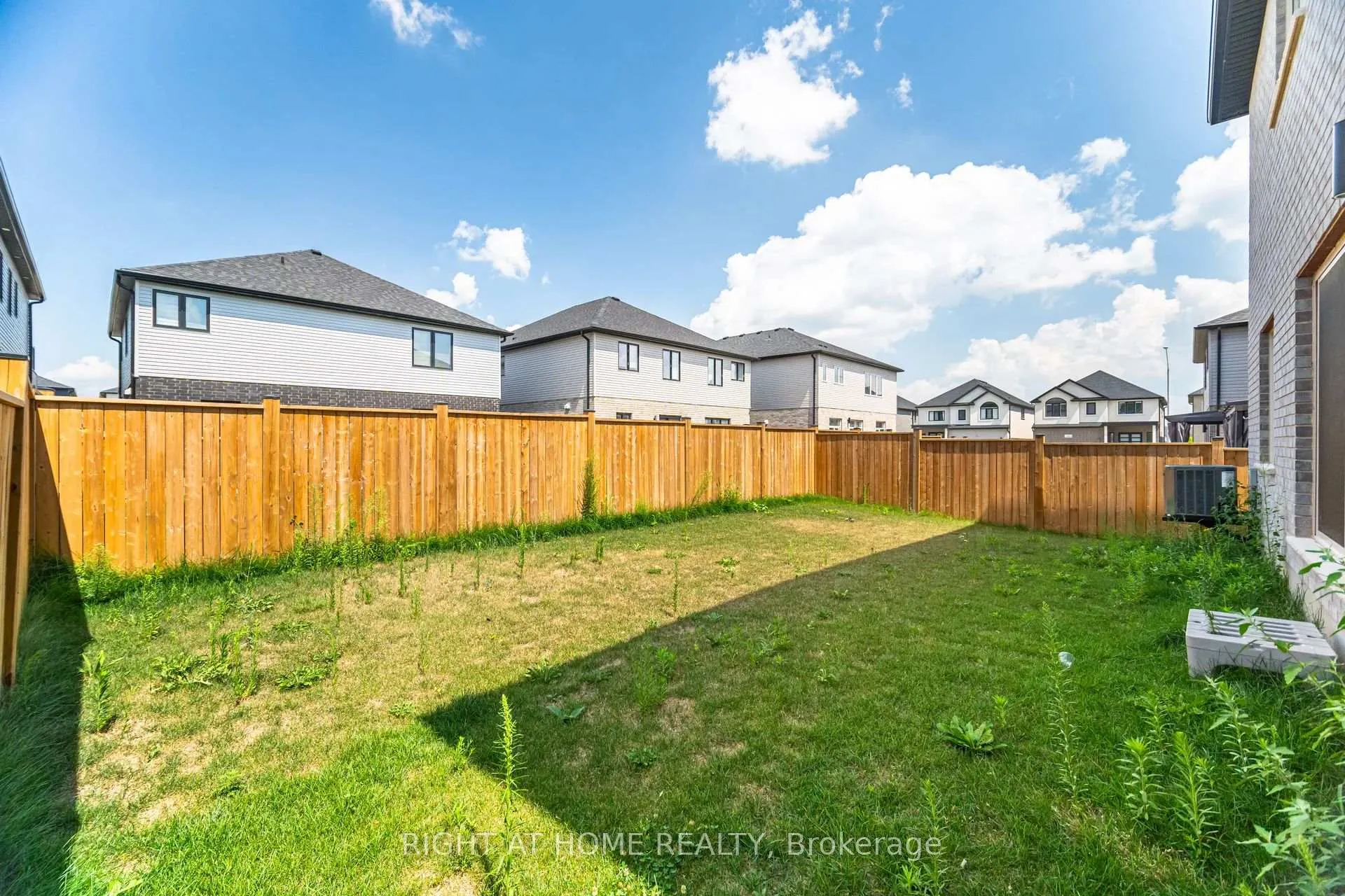 Photo 49 of 101 Sass Crescent, Brant, Paris — HOMEH