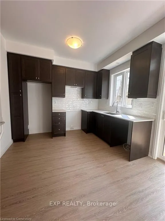 Photo 4 of Unit 72, 55 Tom Brown Drive, Brant, Paris — HOMEH