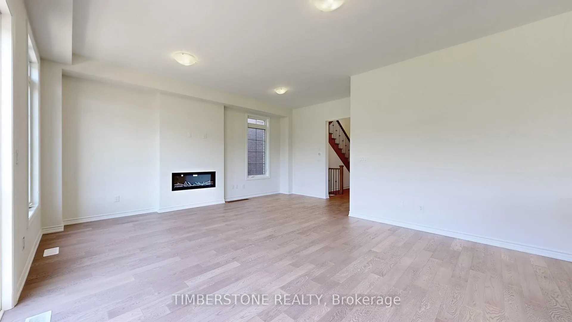 Photo 4 of 1044 Pisces Trail, Pickering, Rural Pickering — HOMEH