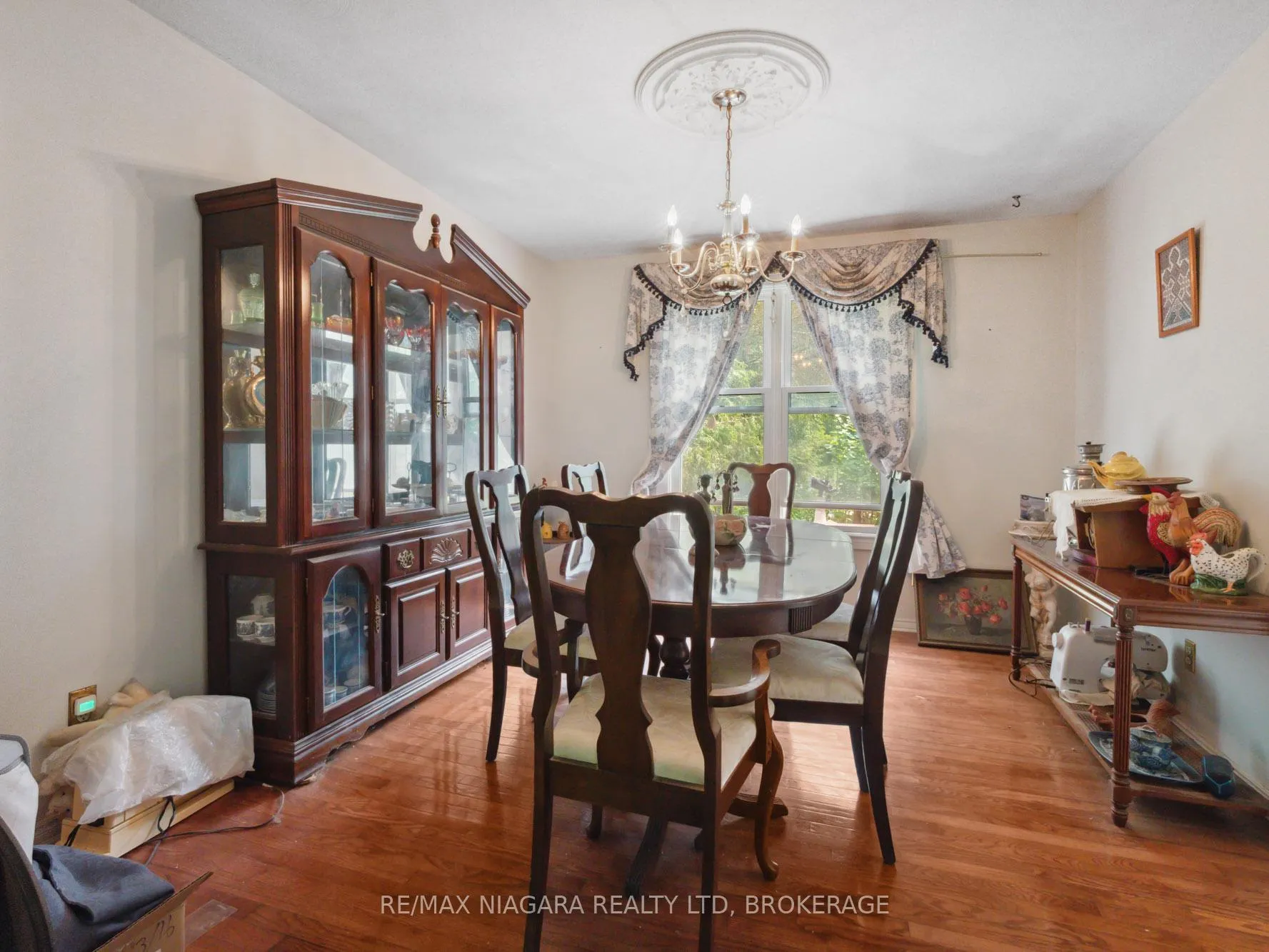 Photo 9 of 10 Beverly Glen Drive, Hamilton, Orkney — HOMEH