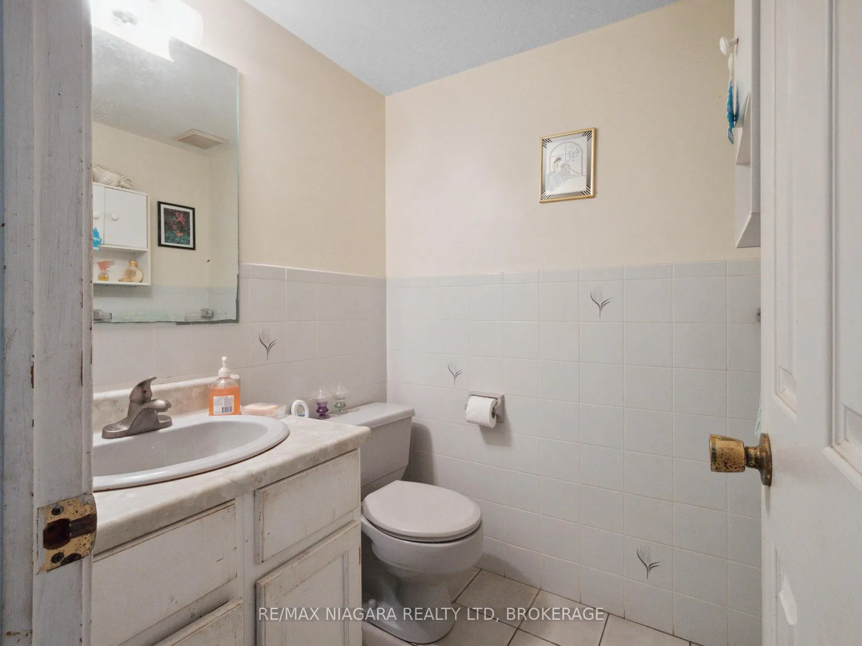 Photo 28 of 10 Beverly Glen Drive, Hamilton, Orkney — HOMEH