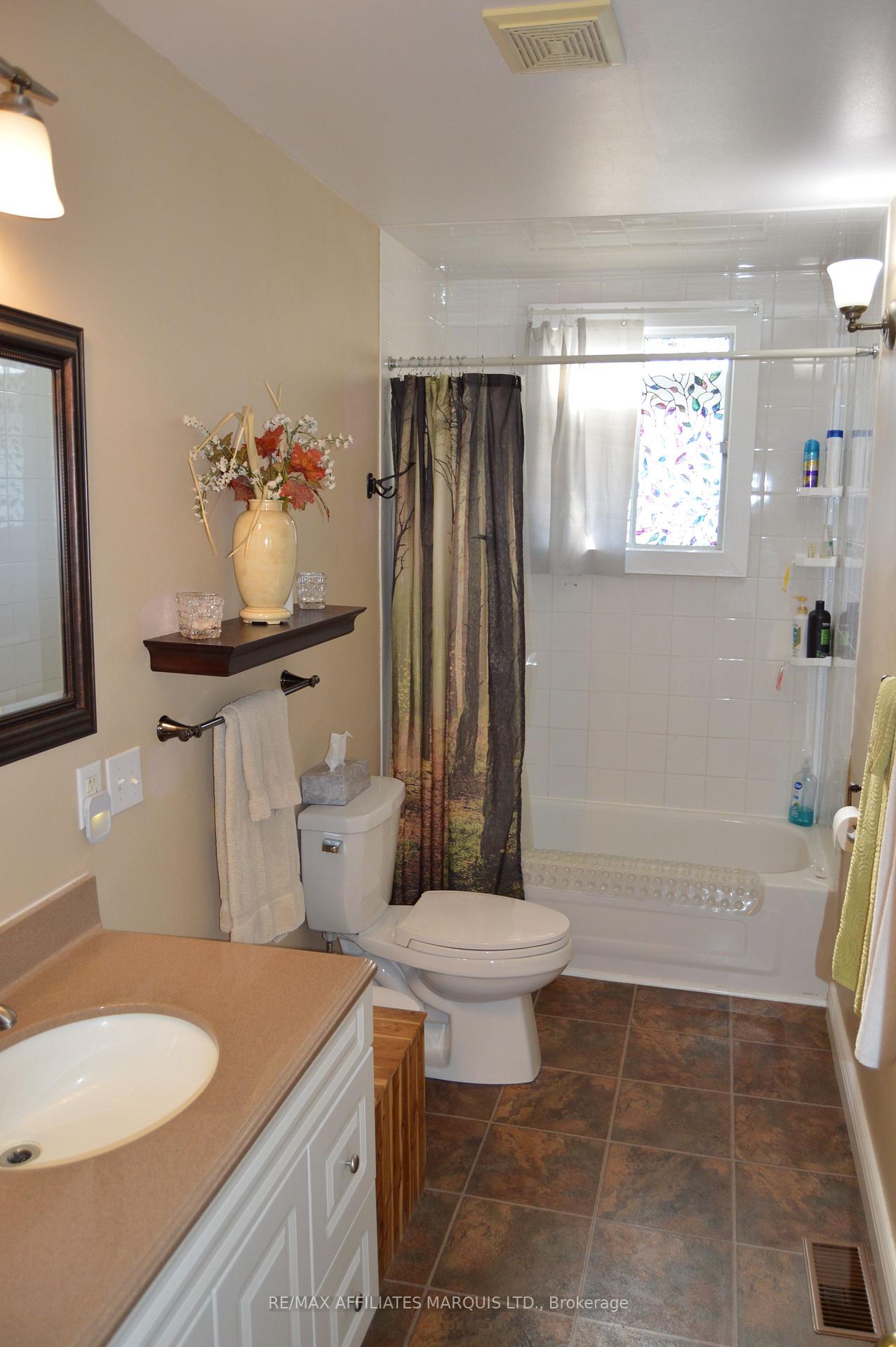 Photo 10 of 1340 St Michel Avenue, Cornwall — HOMEH