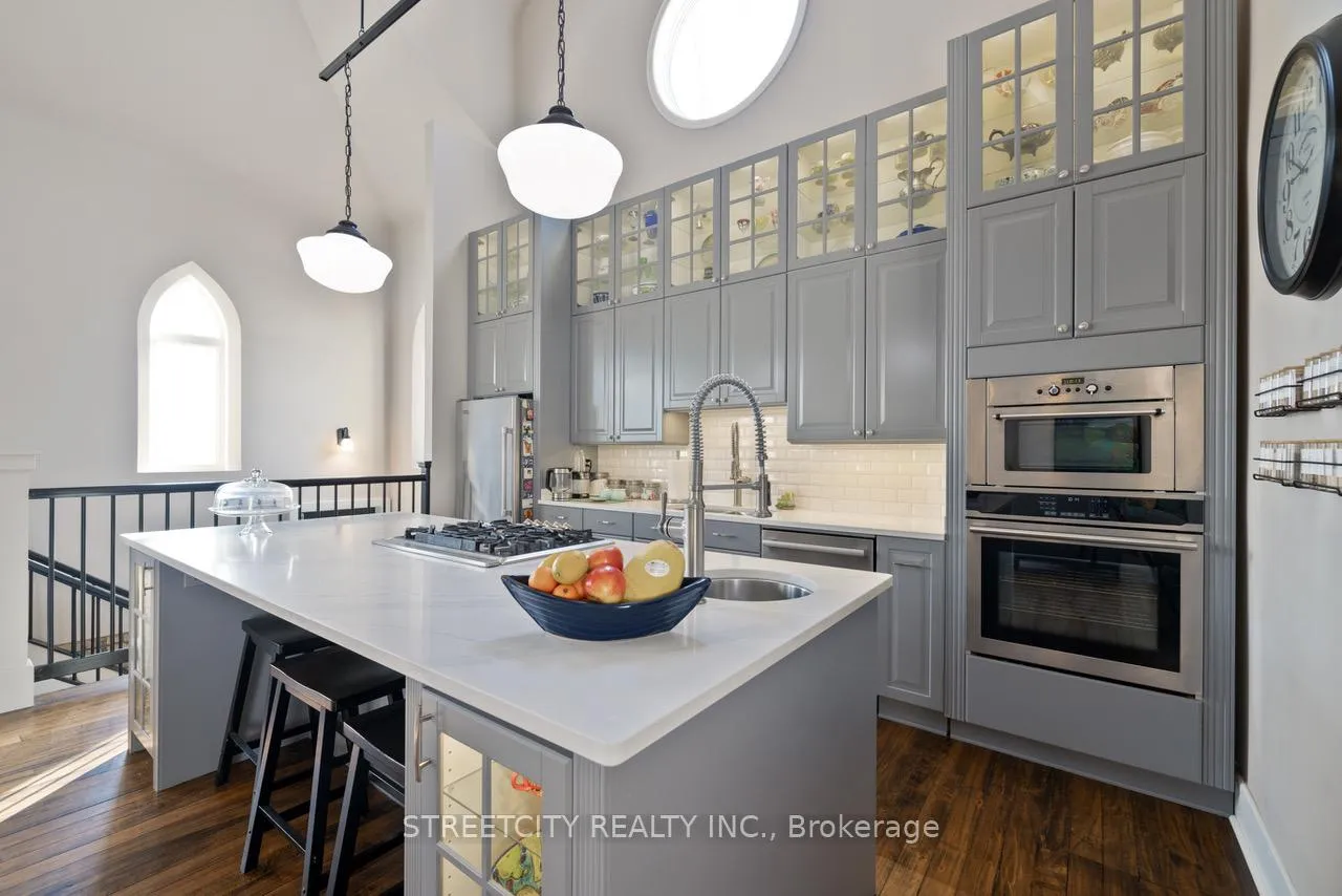 Photo 7 of 2400 La Salle Line, St. Clair — HOMEH