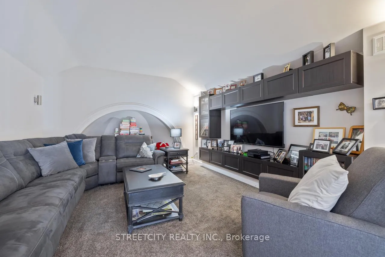 Photo 14 of 2400 La Salle Line, St. Clair — HOMEH