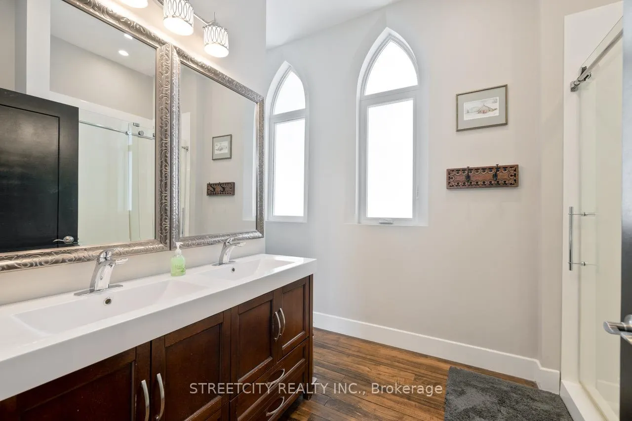 Photo 17 of 2400 La Salle Line, St. Clair — HOMEH