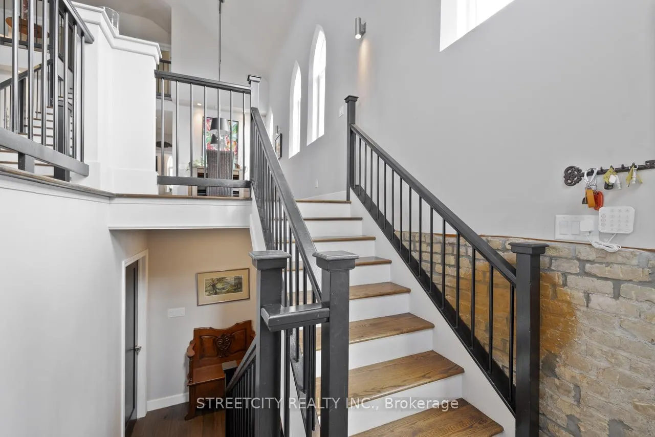 Photo 22 of 2400 La Salle Line, St. Clair — HOMEH