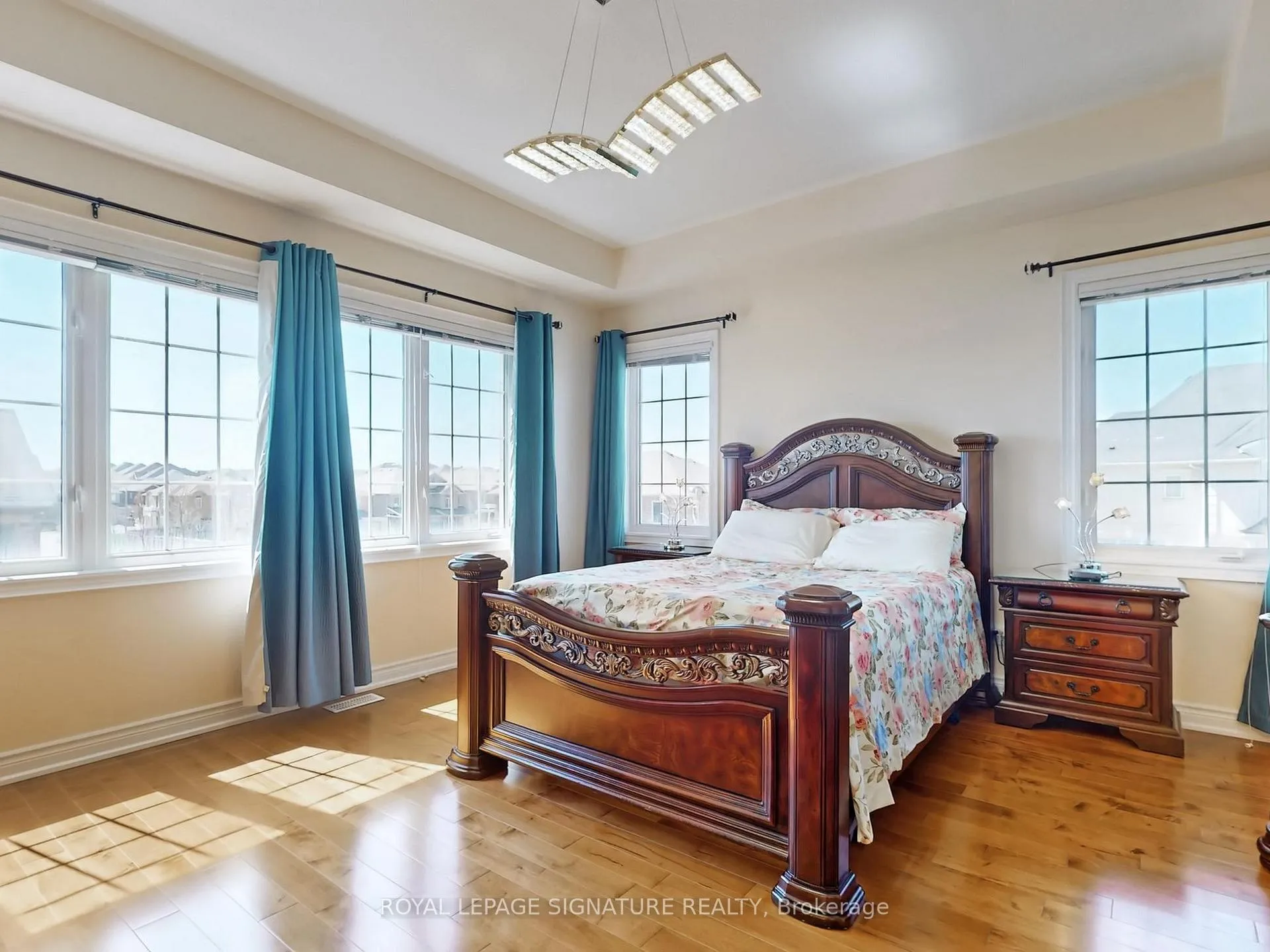 Photo 18 of 45 Jazz Drive, Vaughan, Patterson — HOMEH