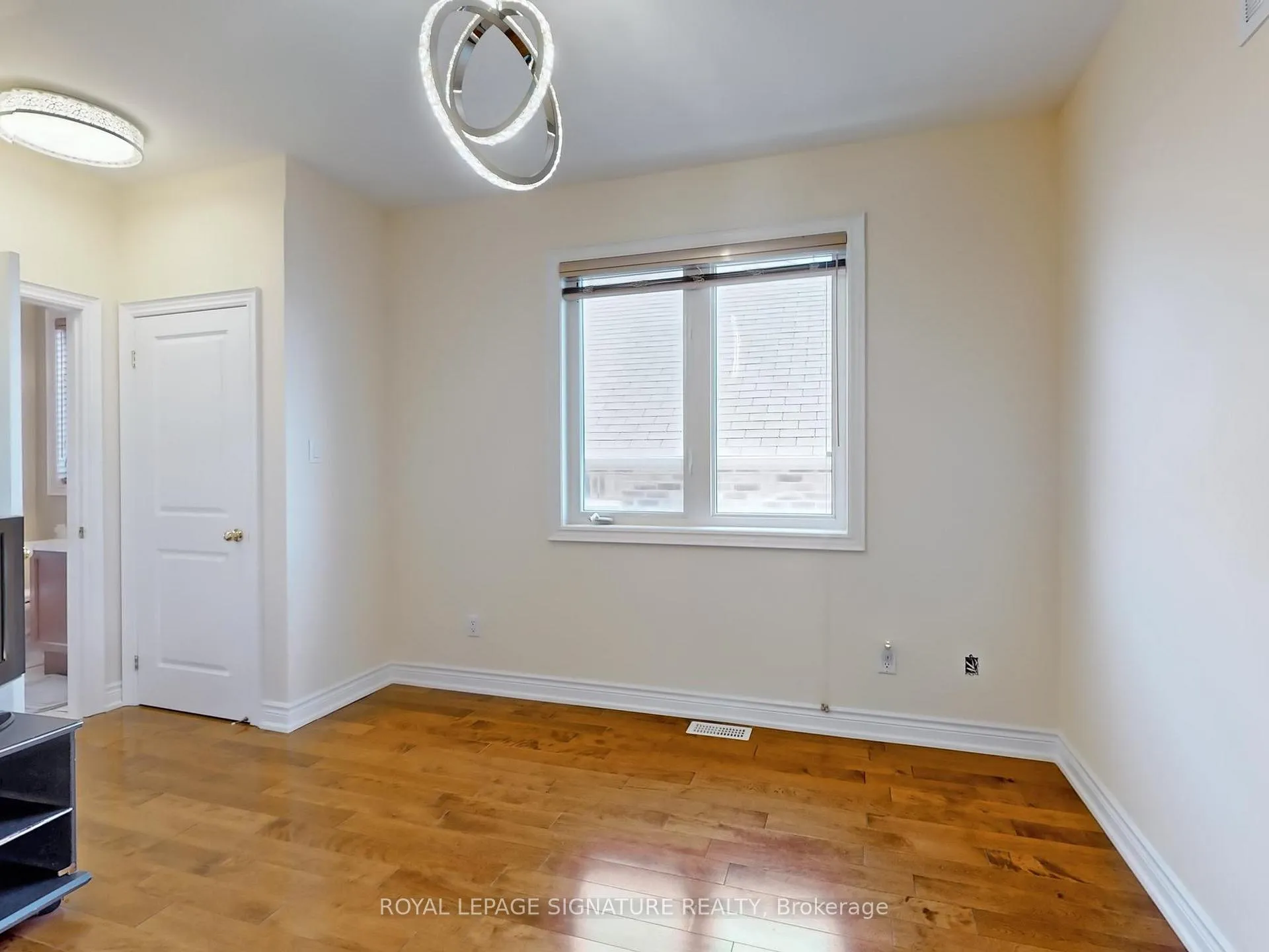 Photo 25 of 45 Jazz Drive, Vaughan, Patterson — HOMEH