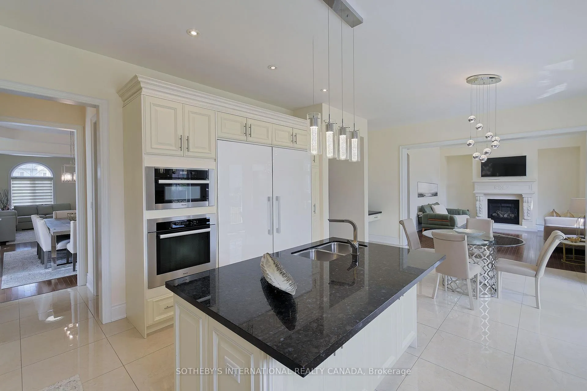 Photo 10 of 381 Poetry Drive, Vaughan, Vellore Village — HOMEH