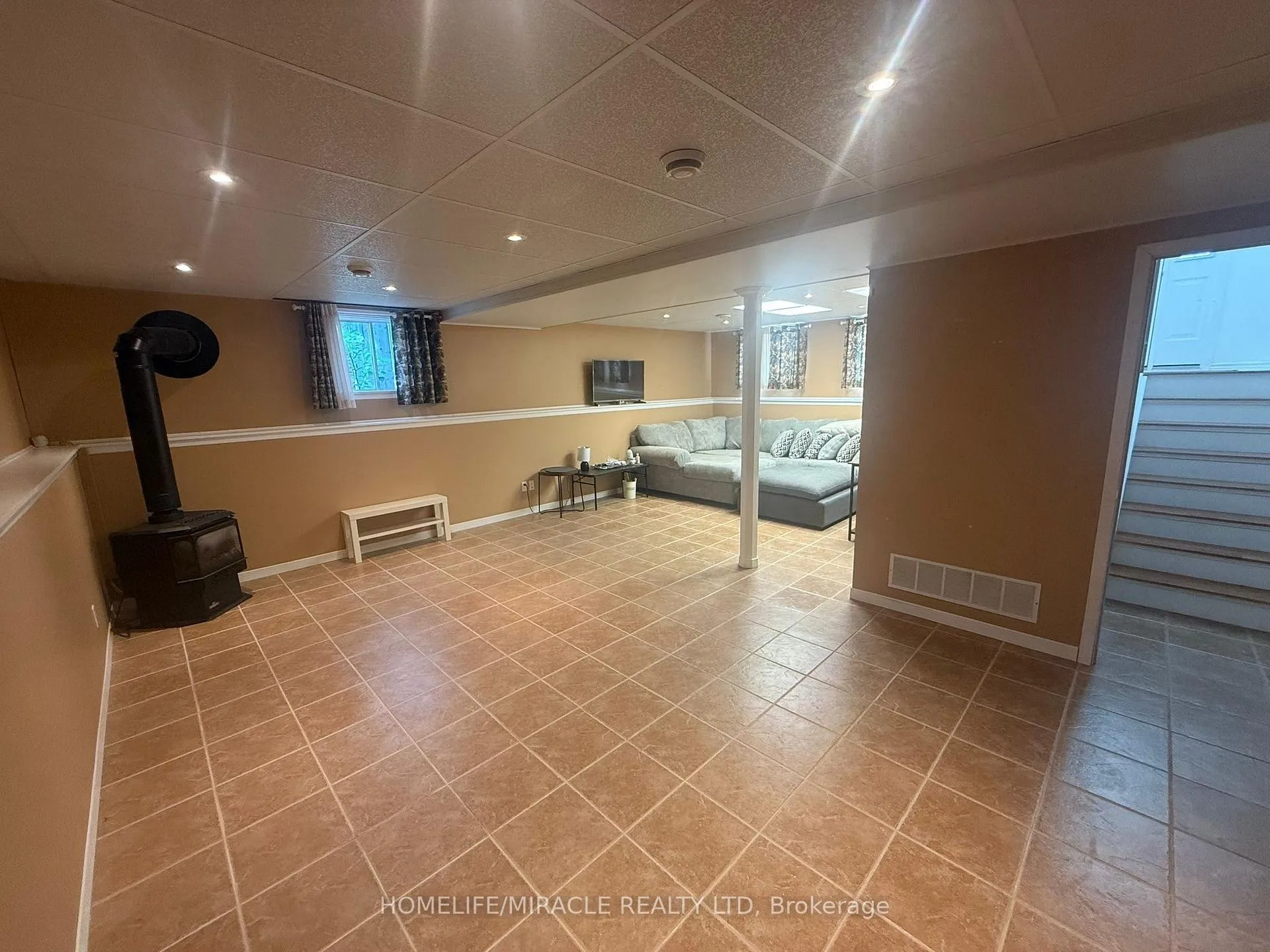 Photo 10 of 255 Revell Street, Gravenhurst, Muskoka (S) — HOMEH