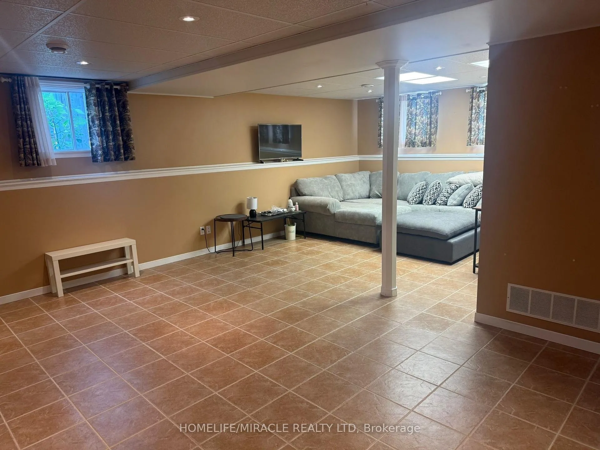 Photo 11 of 255 Revell Street, Gravenhurst, Muskoka (S) — HOMEH