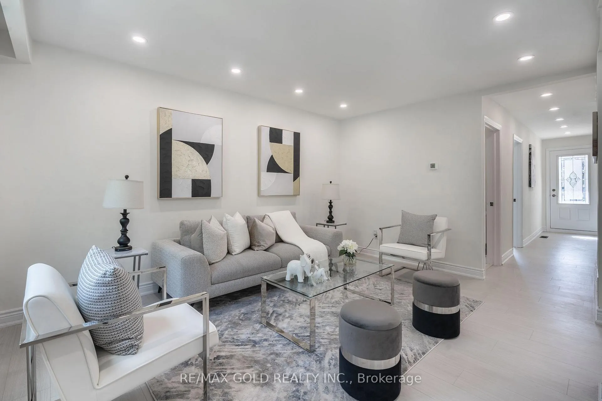 Photo 9 of 384 Westwood Drive, Kitchener — HOMEH