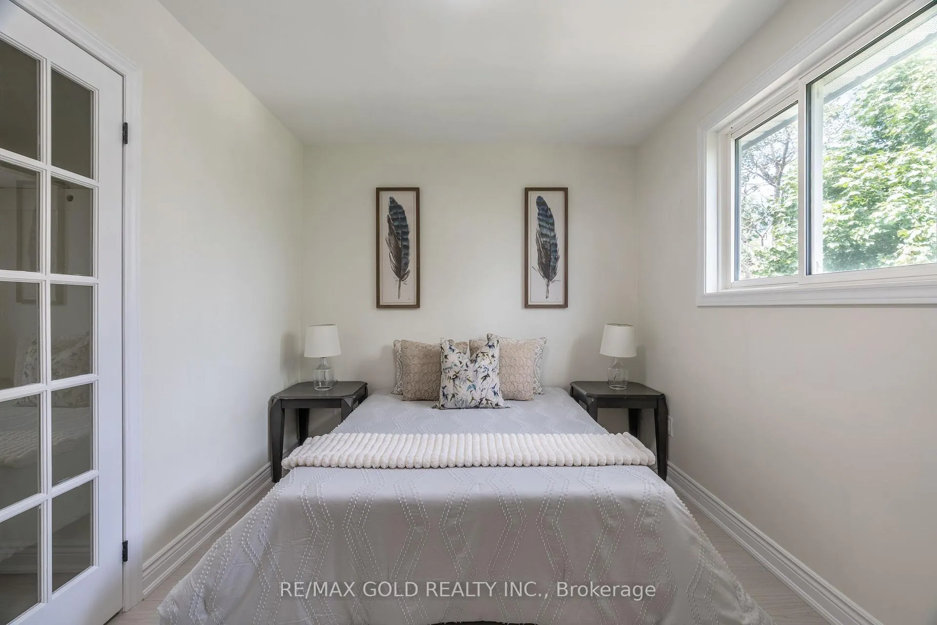 Photo 31 of 384 Westwood Drive, Kitchener — HOMEH