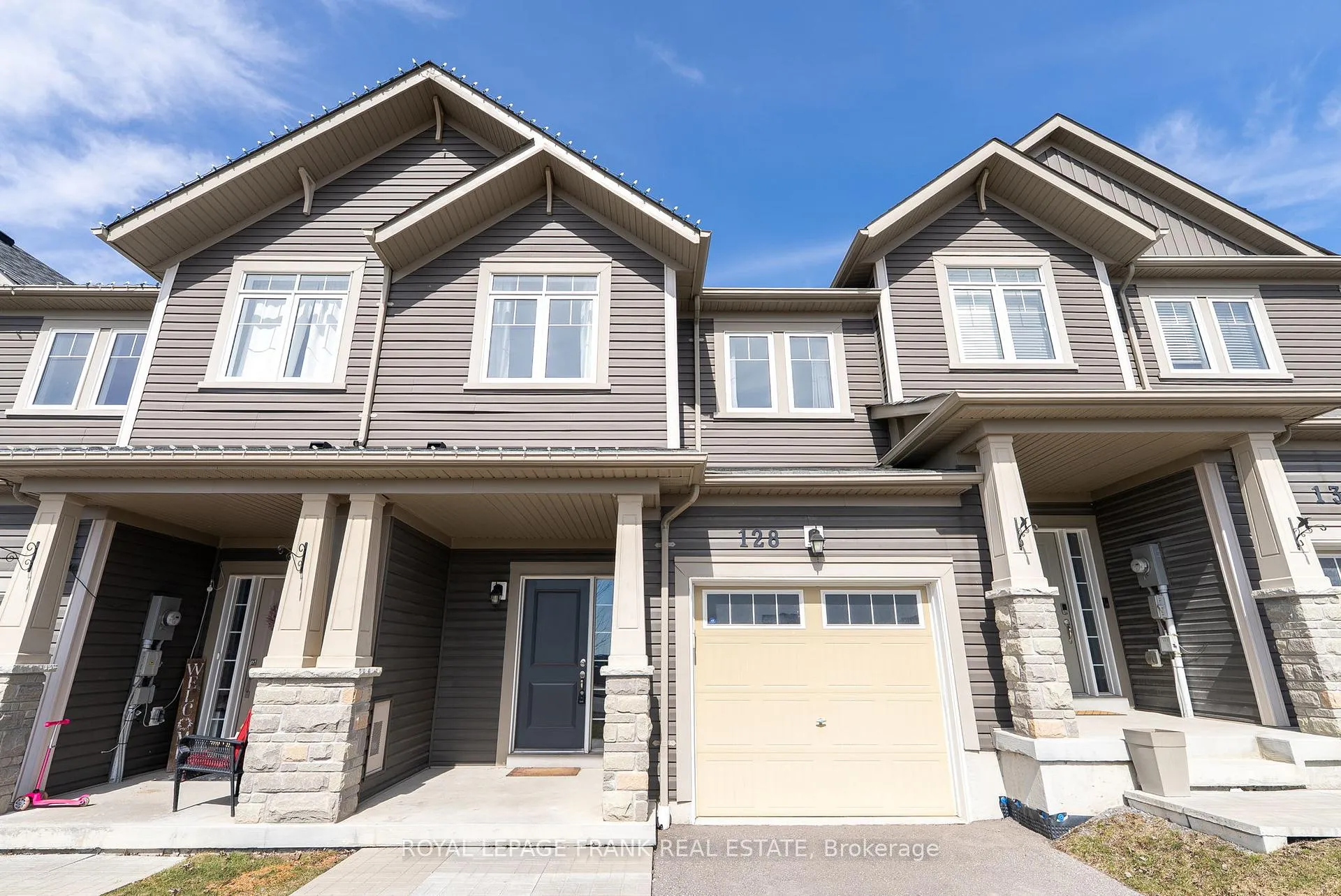 Photo 2 of 128 Symington Avenue, Oshawa, Windfields — HOMEH