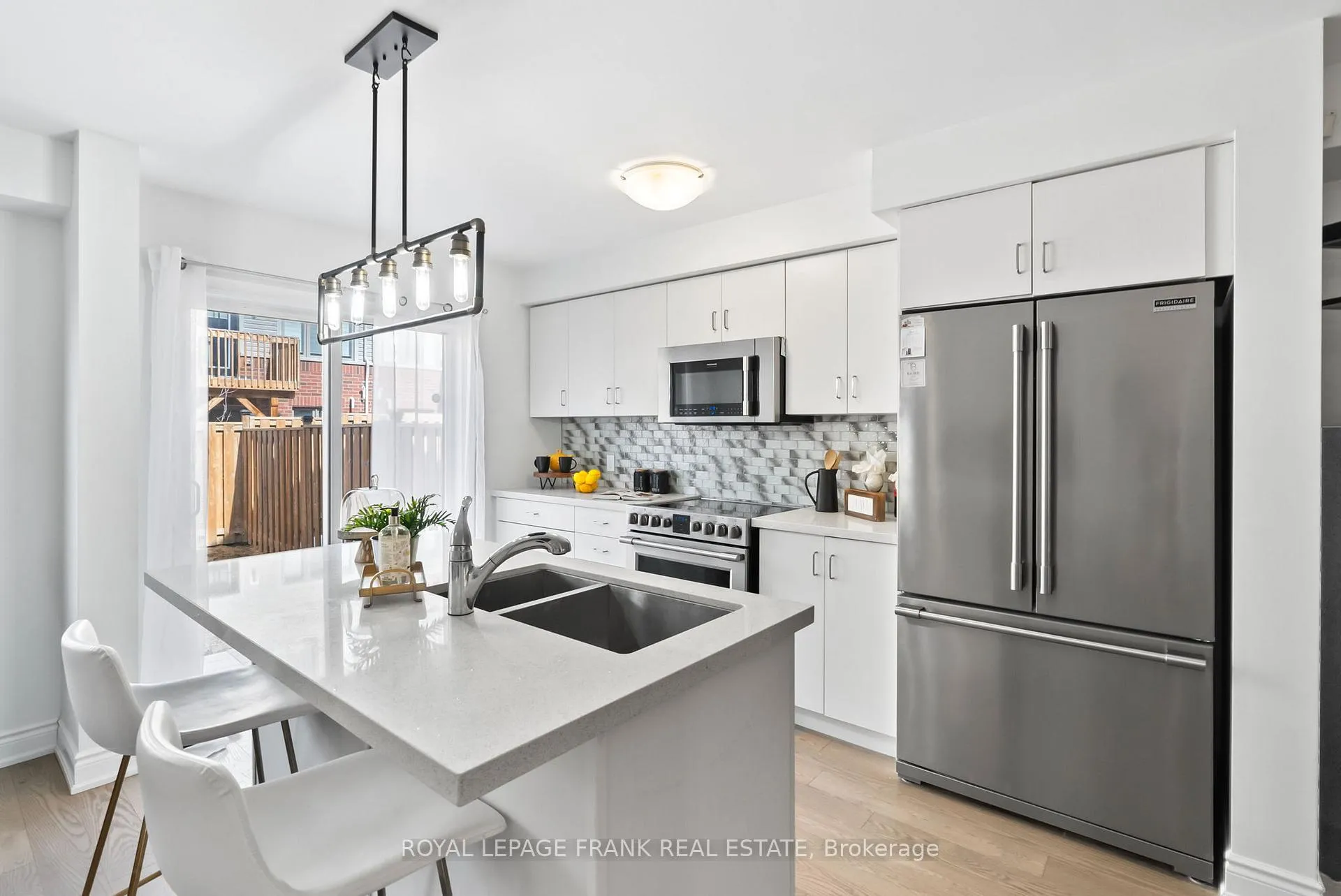 Photo 6 of 128 Symington Avenue, Oshawa, Windfields — HOMEH