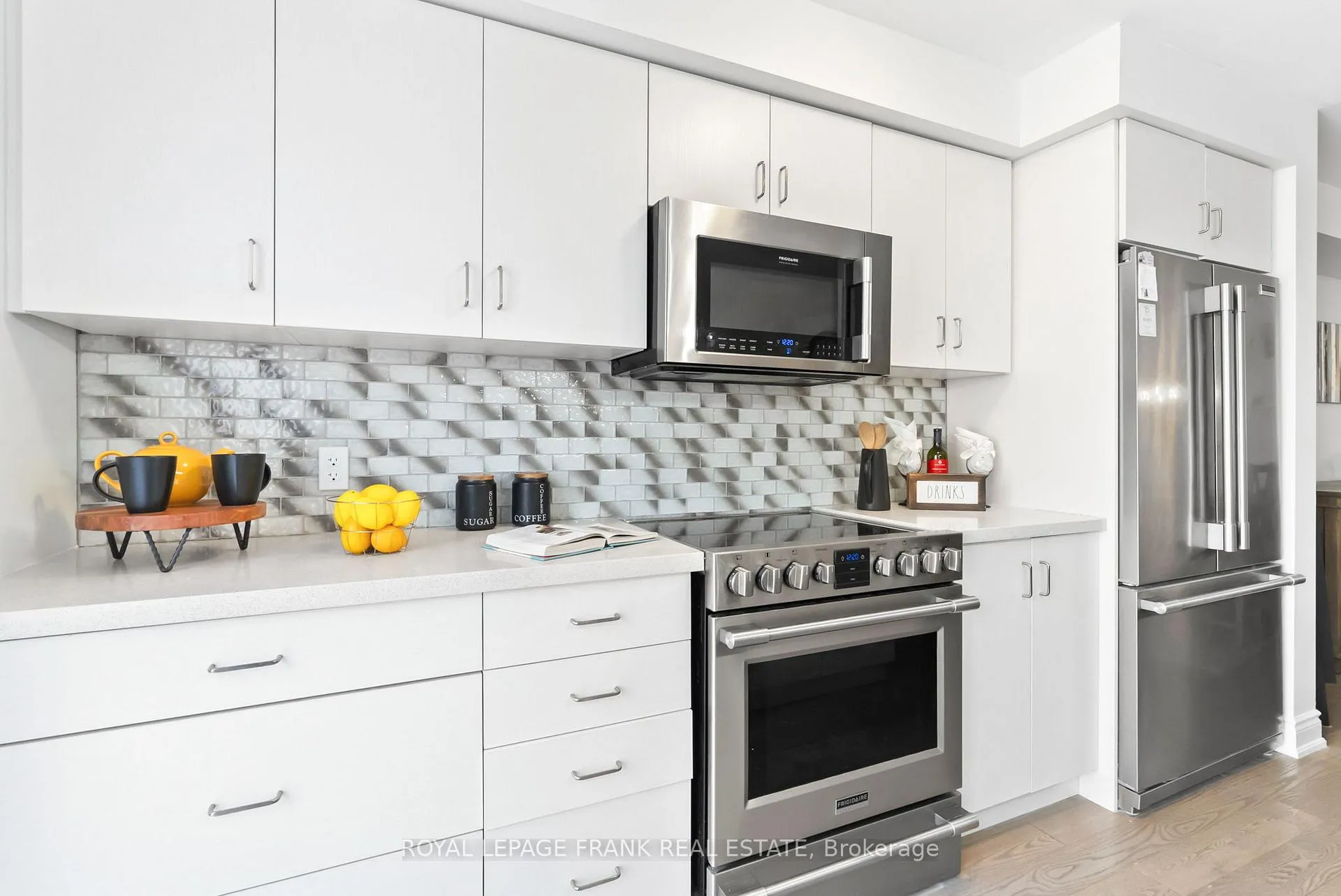 Photo 9 of 128 Symington Avenue, Oshawa, Windfields — HOMEH