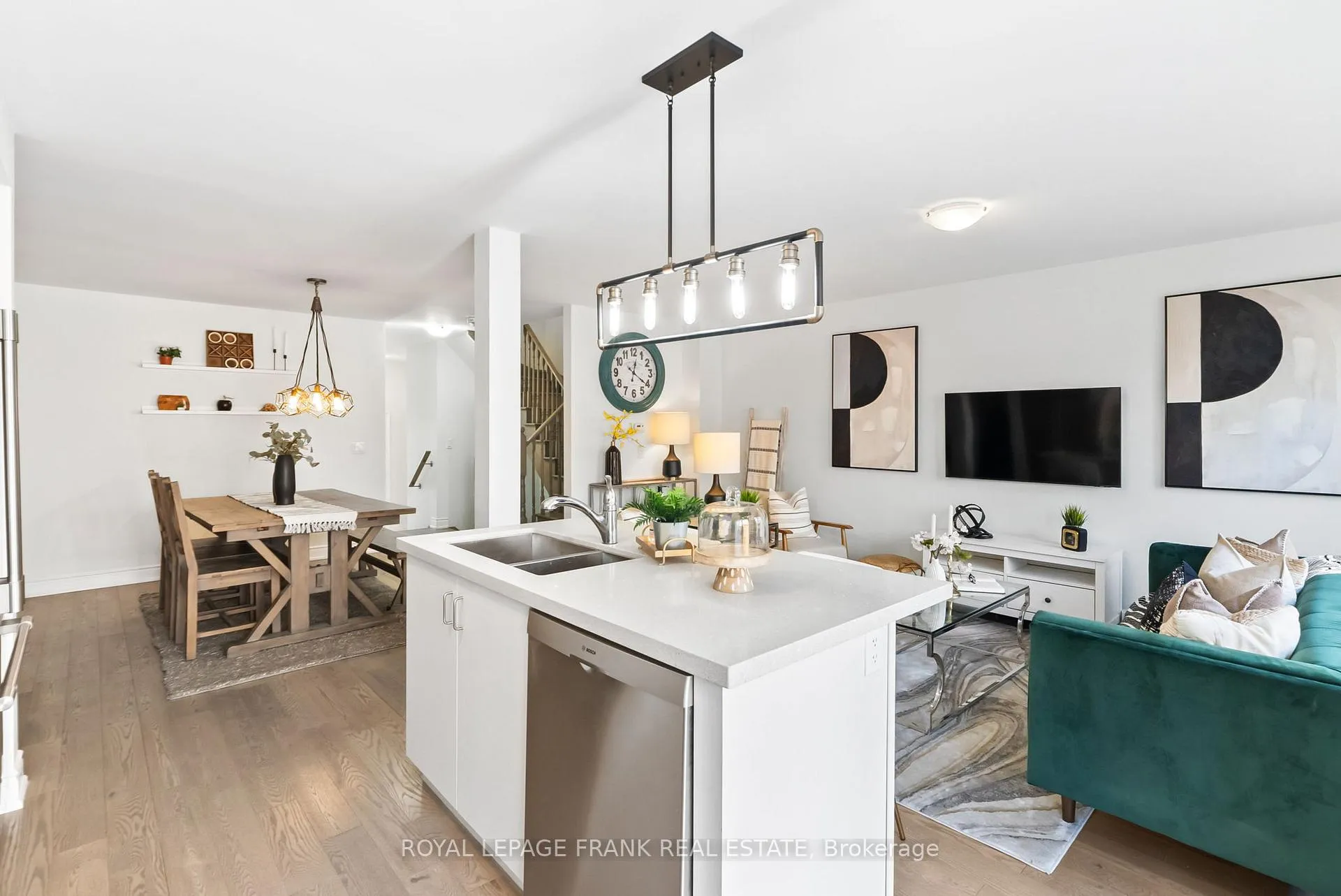 Photo 10 of 128 Symington Avenue, Oshawa, Windfields — HOMEH