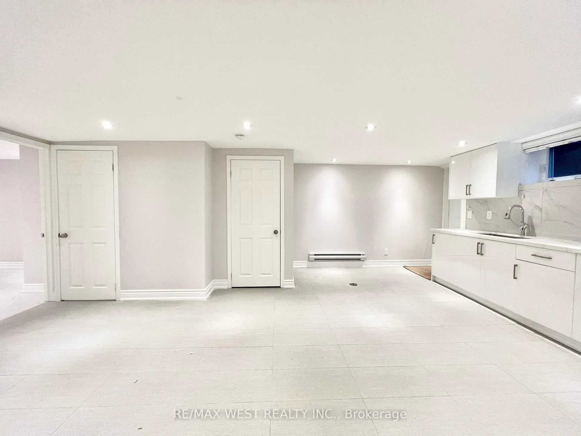Photo 7 of Unit Lower, 1954 Danforth Avenue, Toronto, East End-Danforth — HOMEH