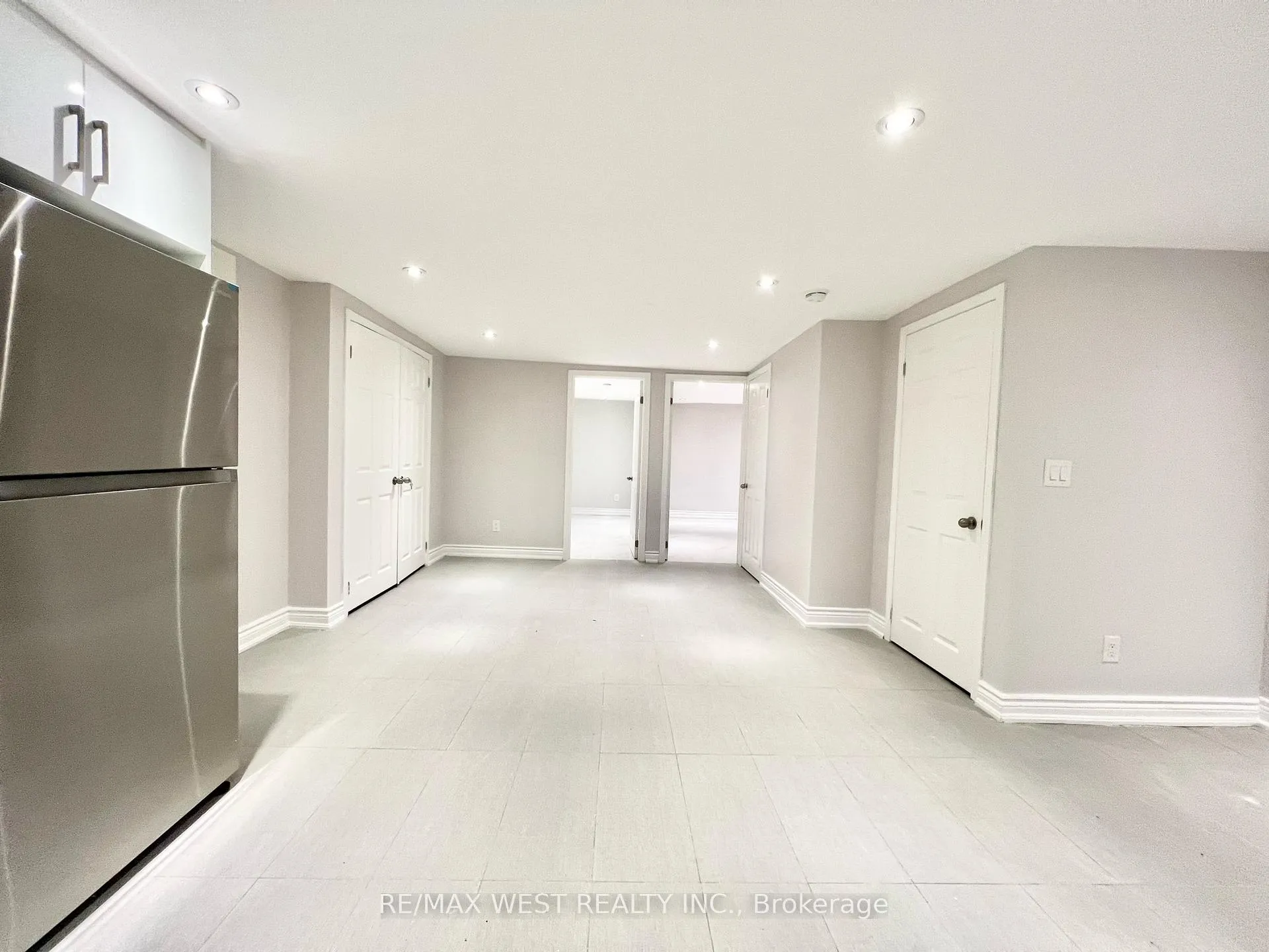 Photo 8 of Unit Lower, 1954 Danforth Avenue, Toronto, East End-Danforth — HOMEH
