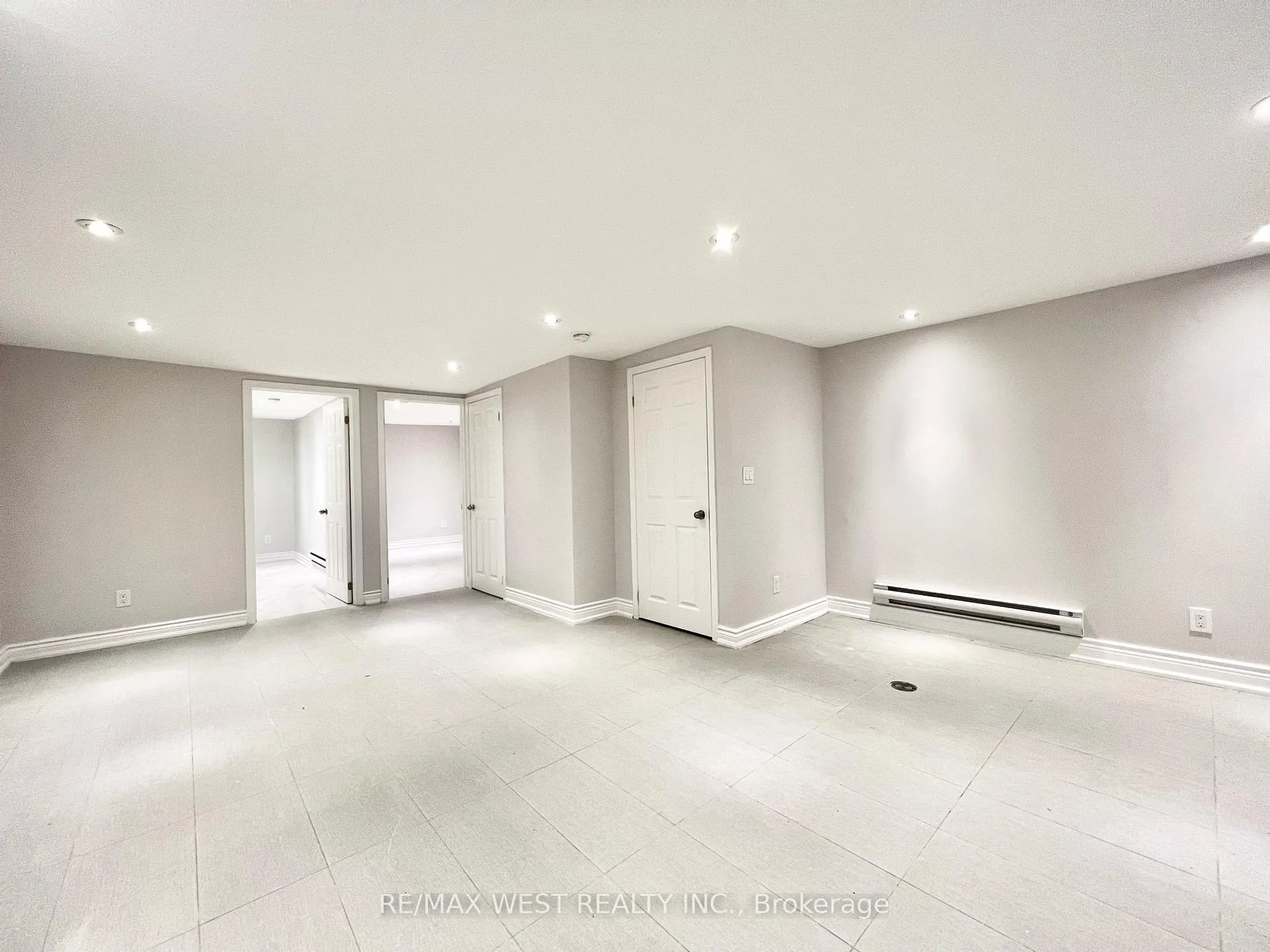 Photo 9 of Unit Lower, 1954 Danforth Avenue, Toronto, East End-Danforth — HOMEH