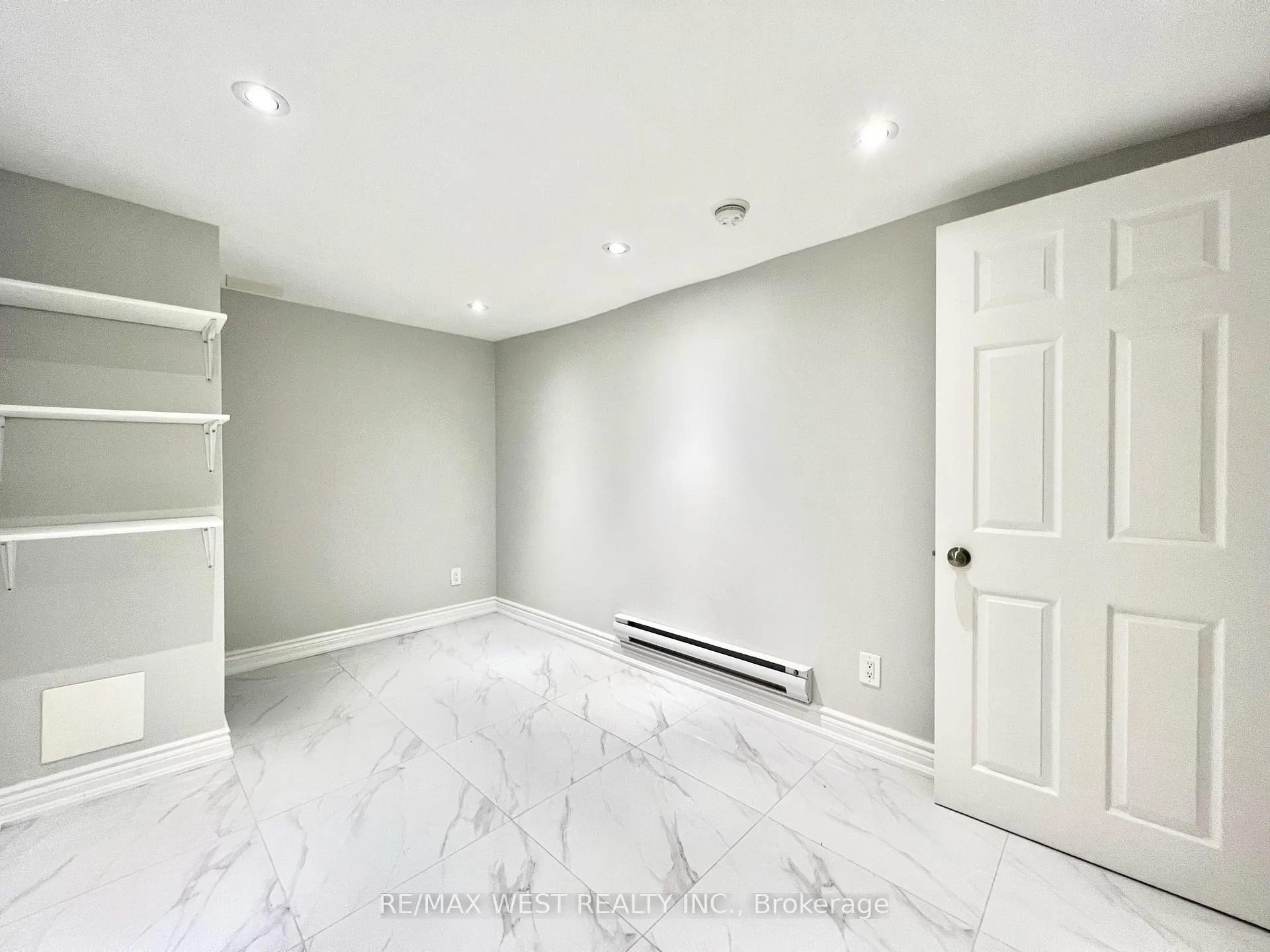Photo 13 of Unit Lower, 1954 Danforth Avenue, Toronto, East End-Danforth — HOMEH