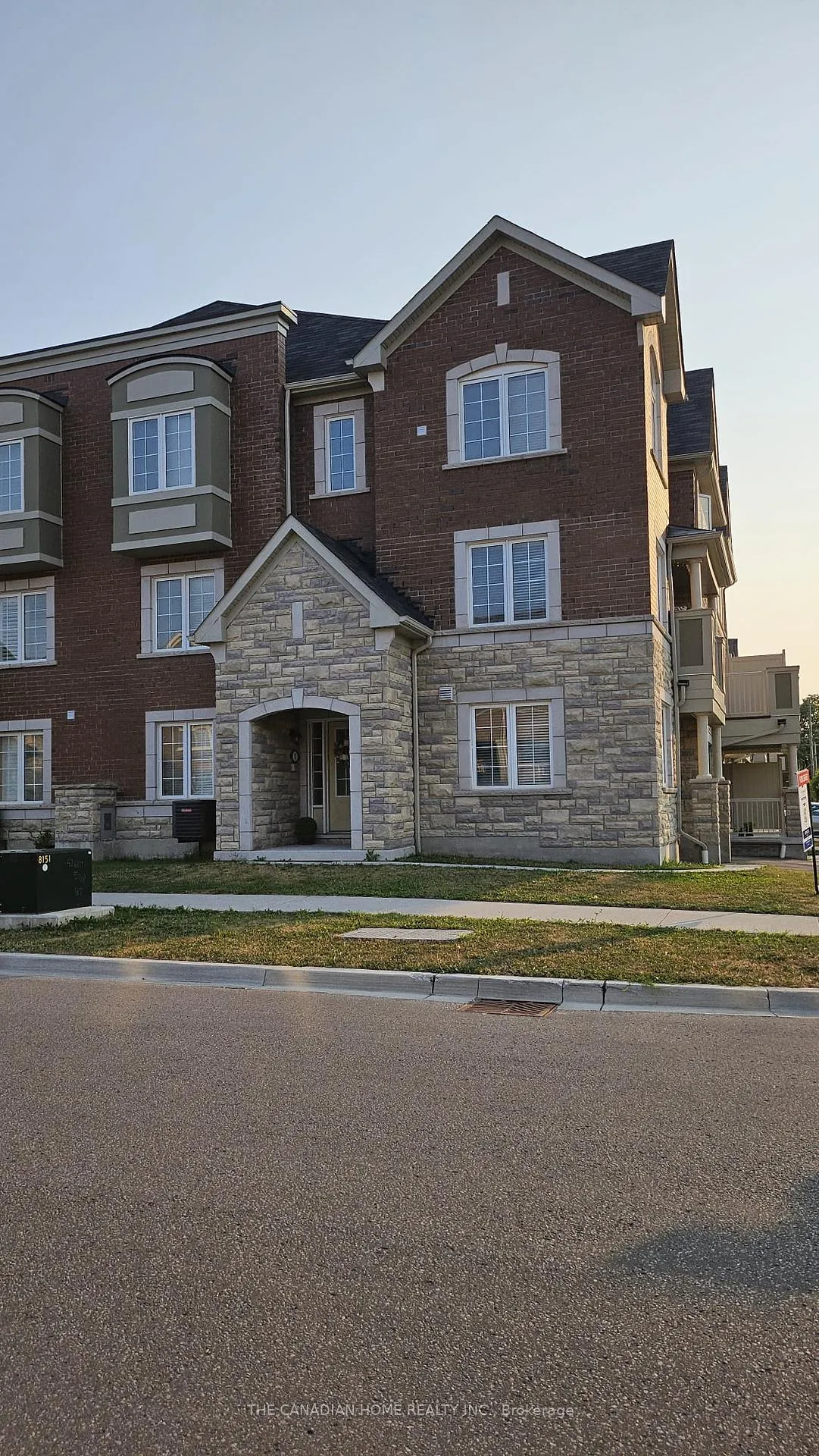 Photo 2 of 1 Bluegill Crescent E, Whitby, Lynde Creek — HOMEH