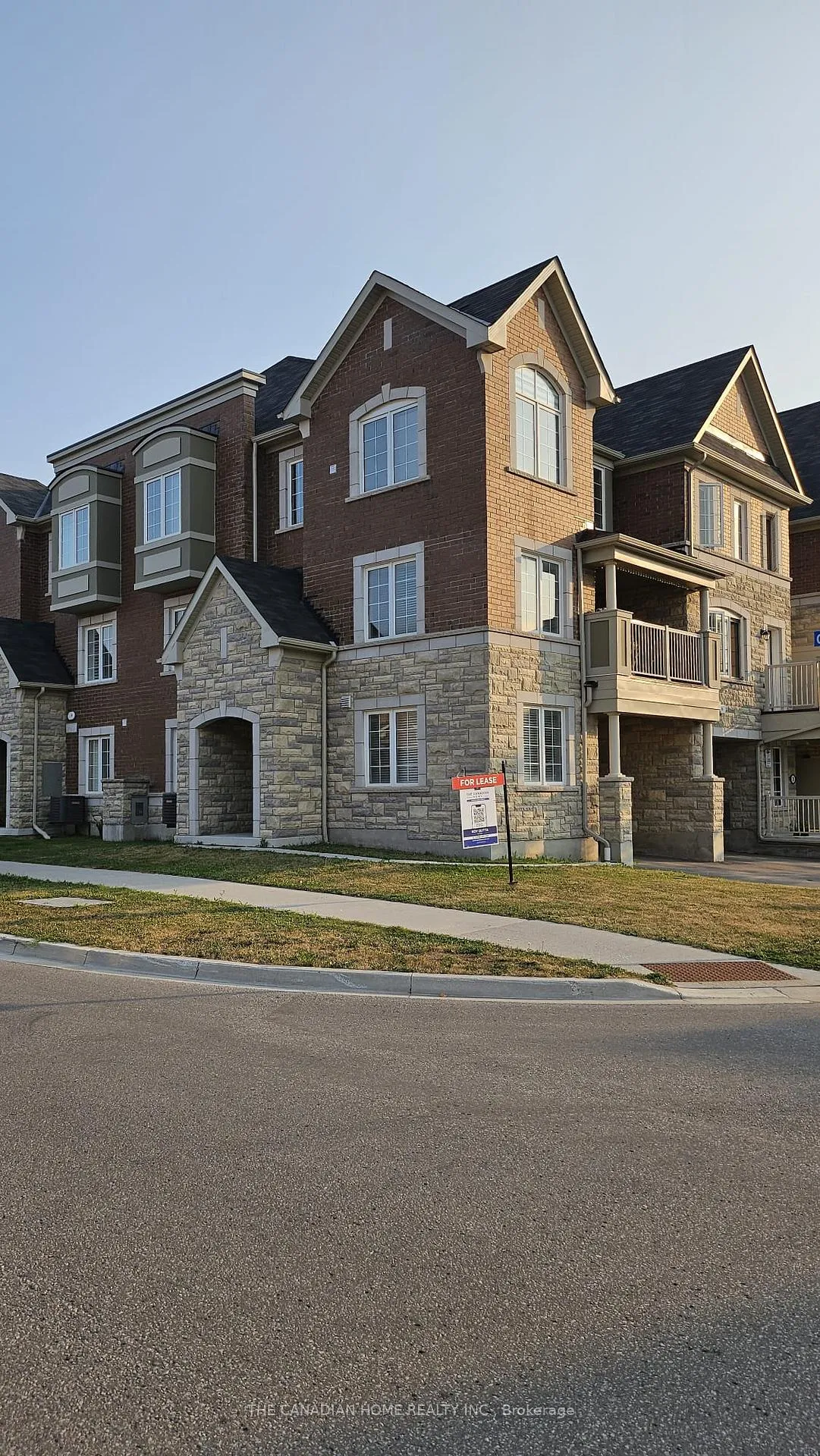 Photo 3 of 1 Bluegill Crescent E, Whitby, Lynde Creek — HOMEH