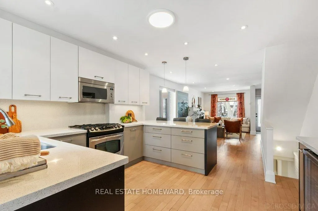 Photo 13 of 9 Bertmount Avenue, Toronto, South Riverdale — HOMEH
