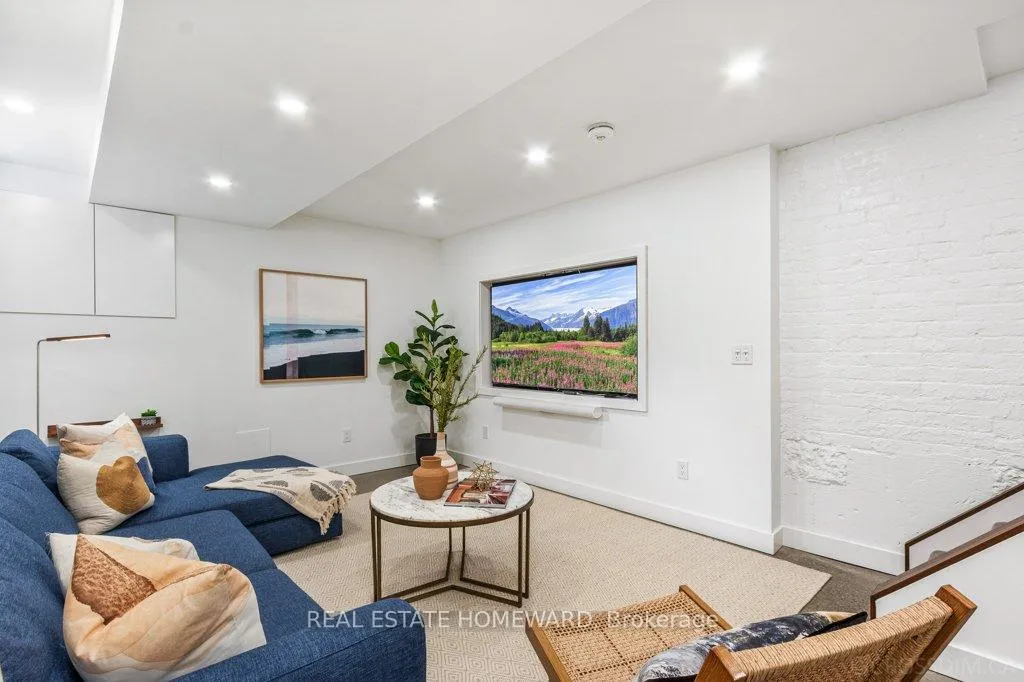 Photo 32 of 9 Bertmount Avenue, Toronto, South Riverdale — HOMEH