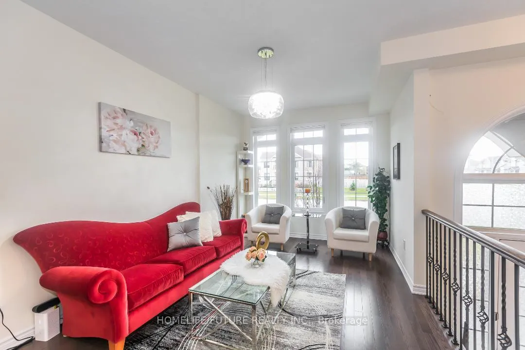 Photo 3 of 15 Sharbot Lane, Markham, Greensborough — HOMEH