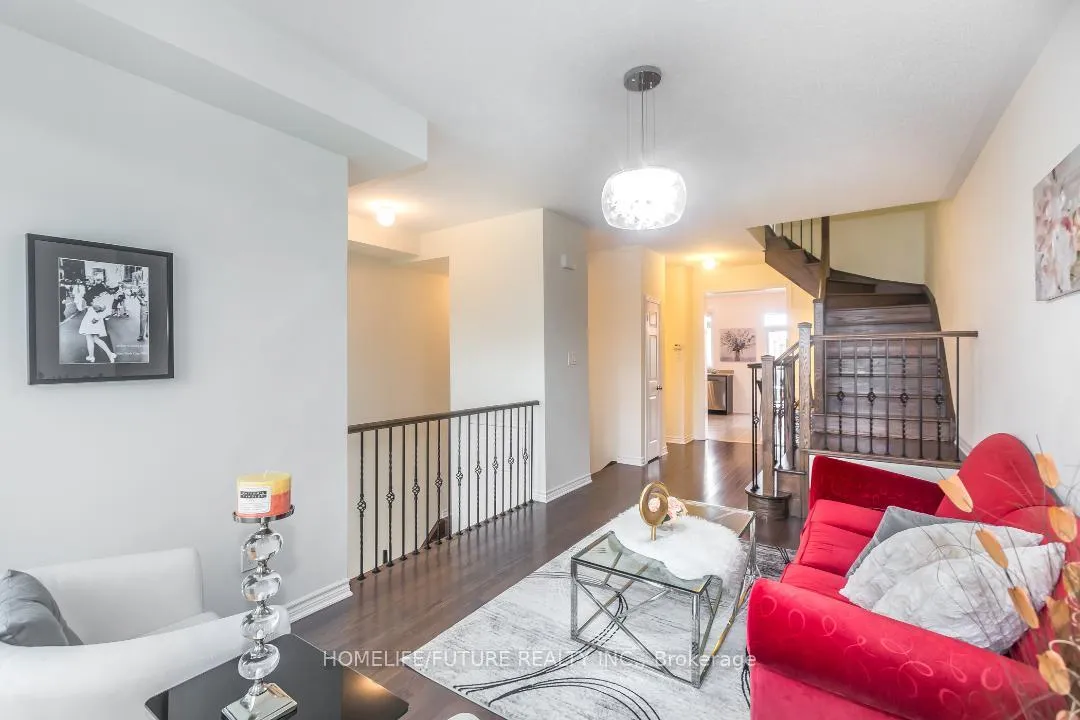 Photo 6 of 15 Sharbot Lane, Markham, Greensborough — HOMEH