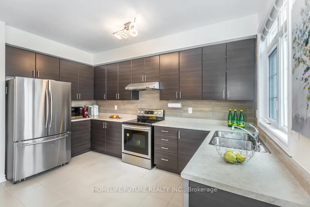 Photo 7 of 15 Sharbot Lane, Markham, Greensborough — HOMEH