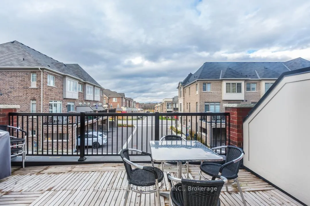 Photo 8 of 15 Sharbot Lane, Markham, Greensborough — HOMEH