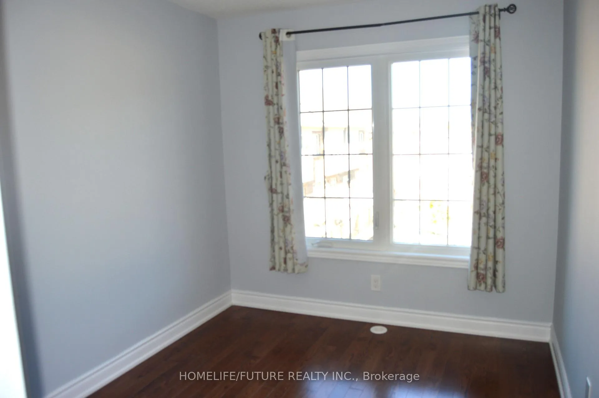 Photo 12 of 15 Sharbot Lane, Markham, Greensborough — HOMEH